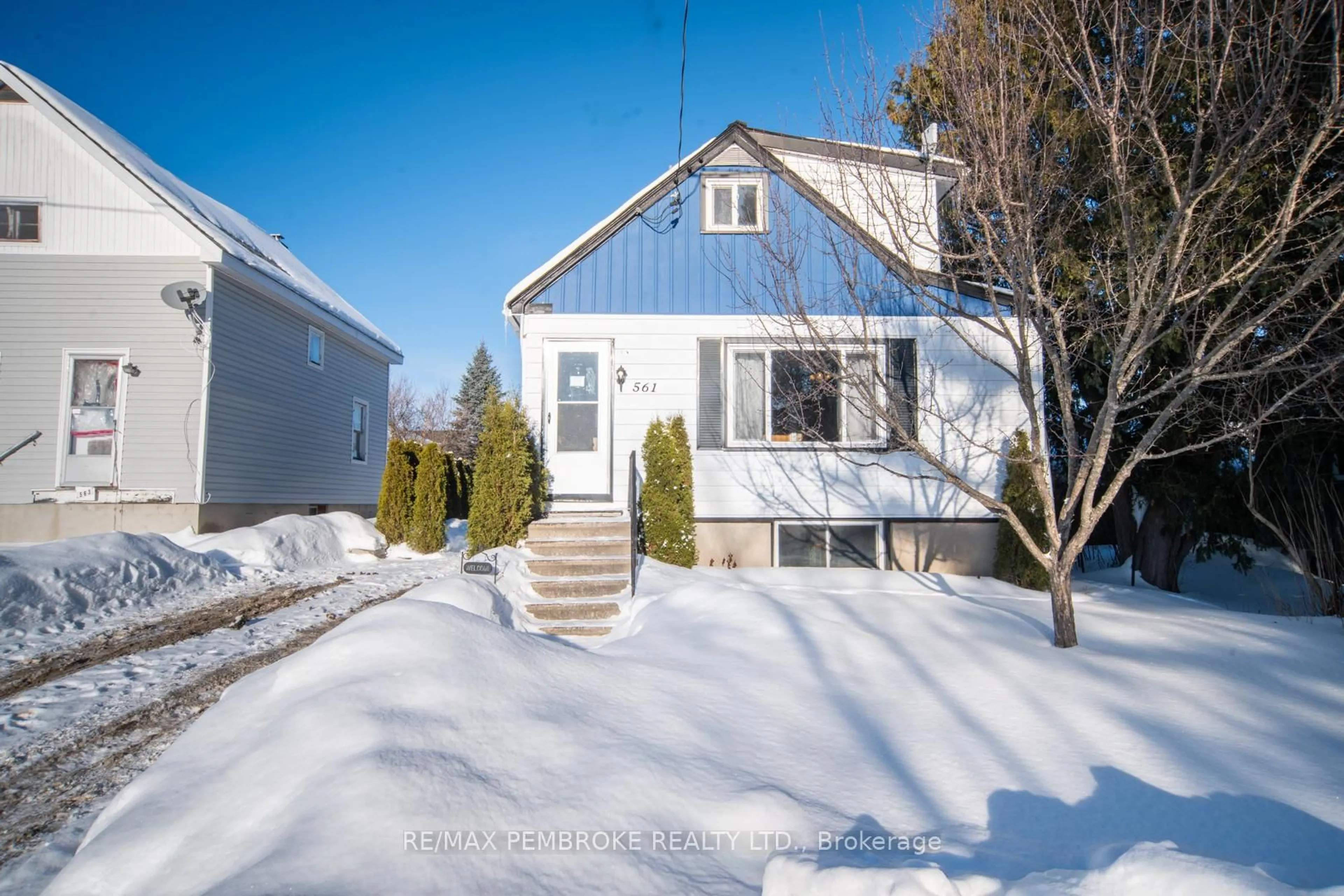 Unknown for 561 Hamilton St, Laurentian Valley Ontario K8A 6N9