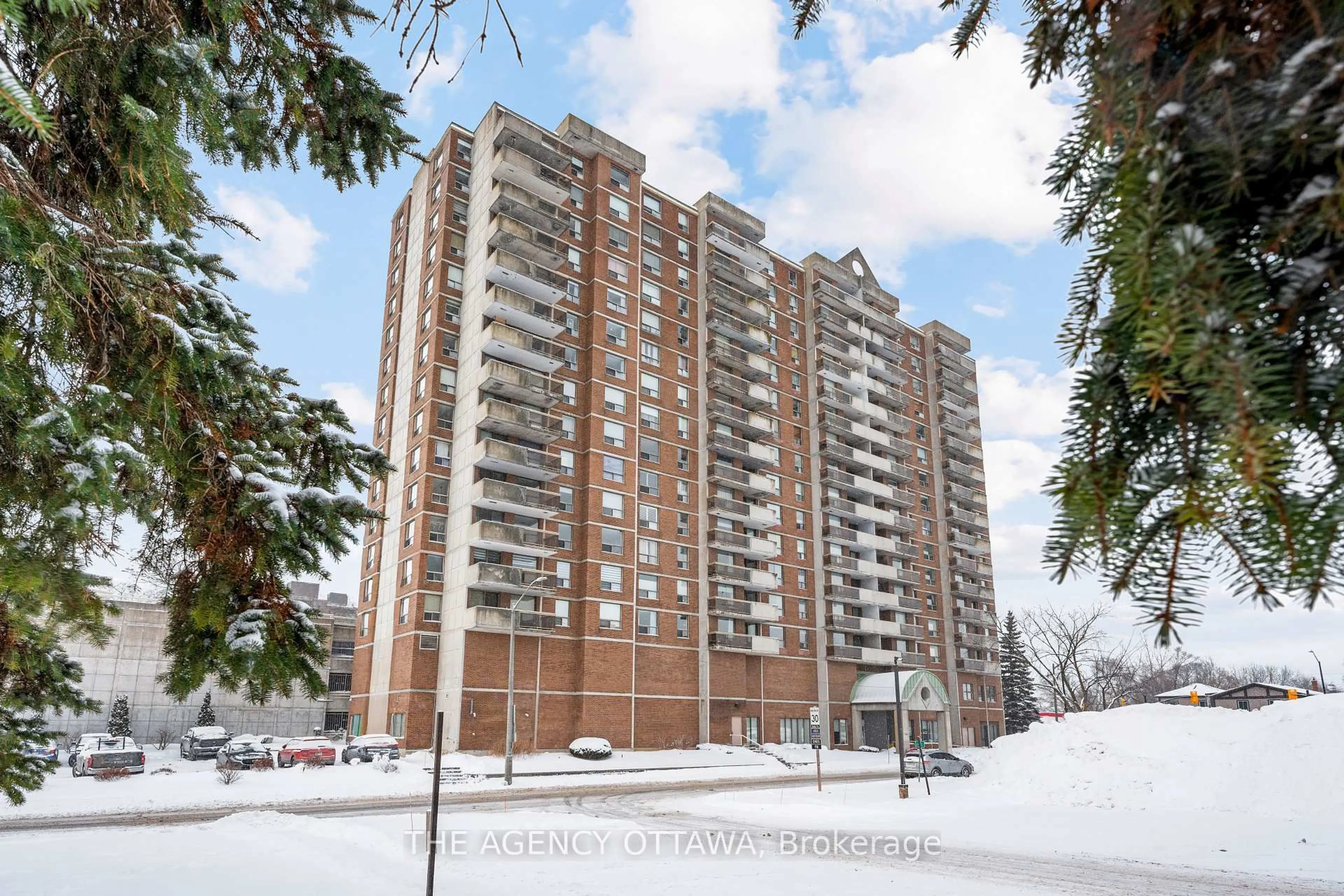 Unknown for 200 Lafontaine Ave #501, Ottawa Ontario K1L 8K8