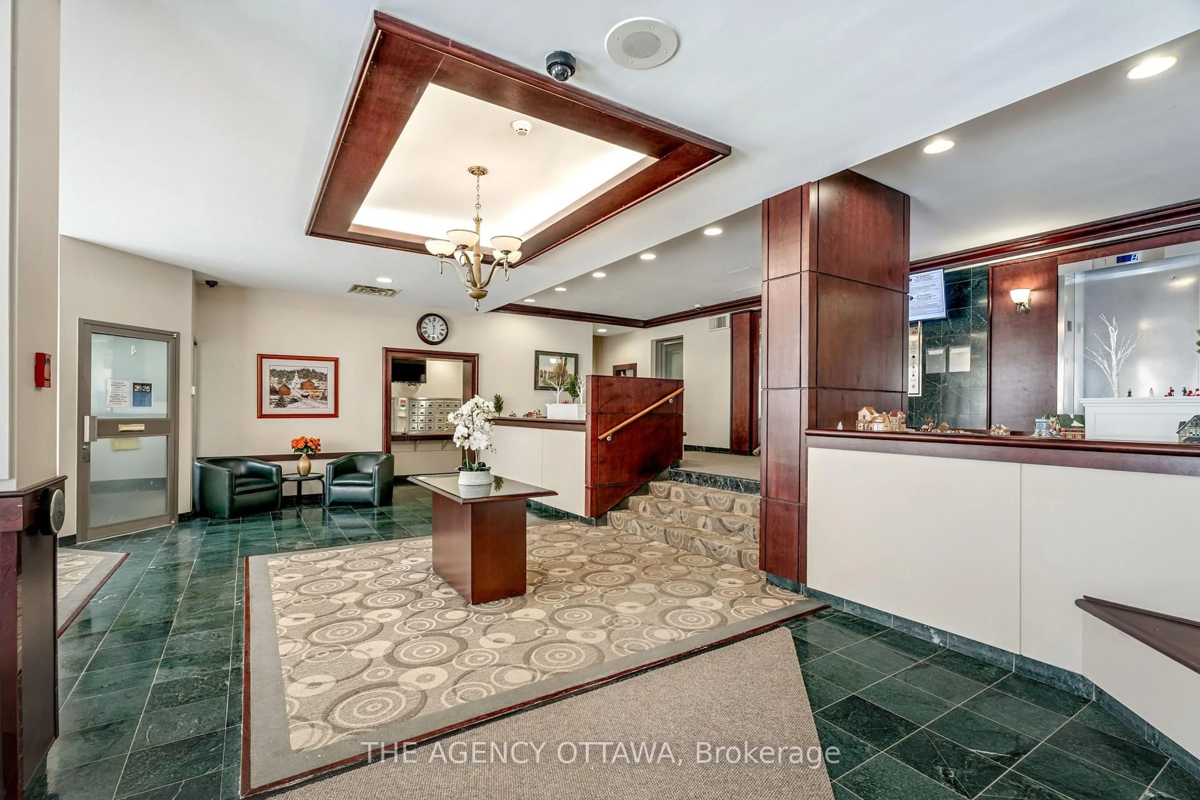 Unknown for 200 Lafontaine Ave #501, Ottawa Ontario K1L 8K8