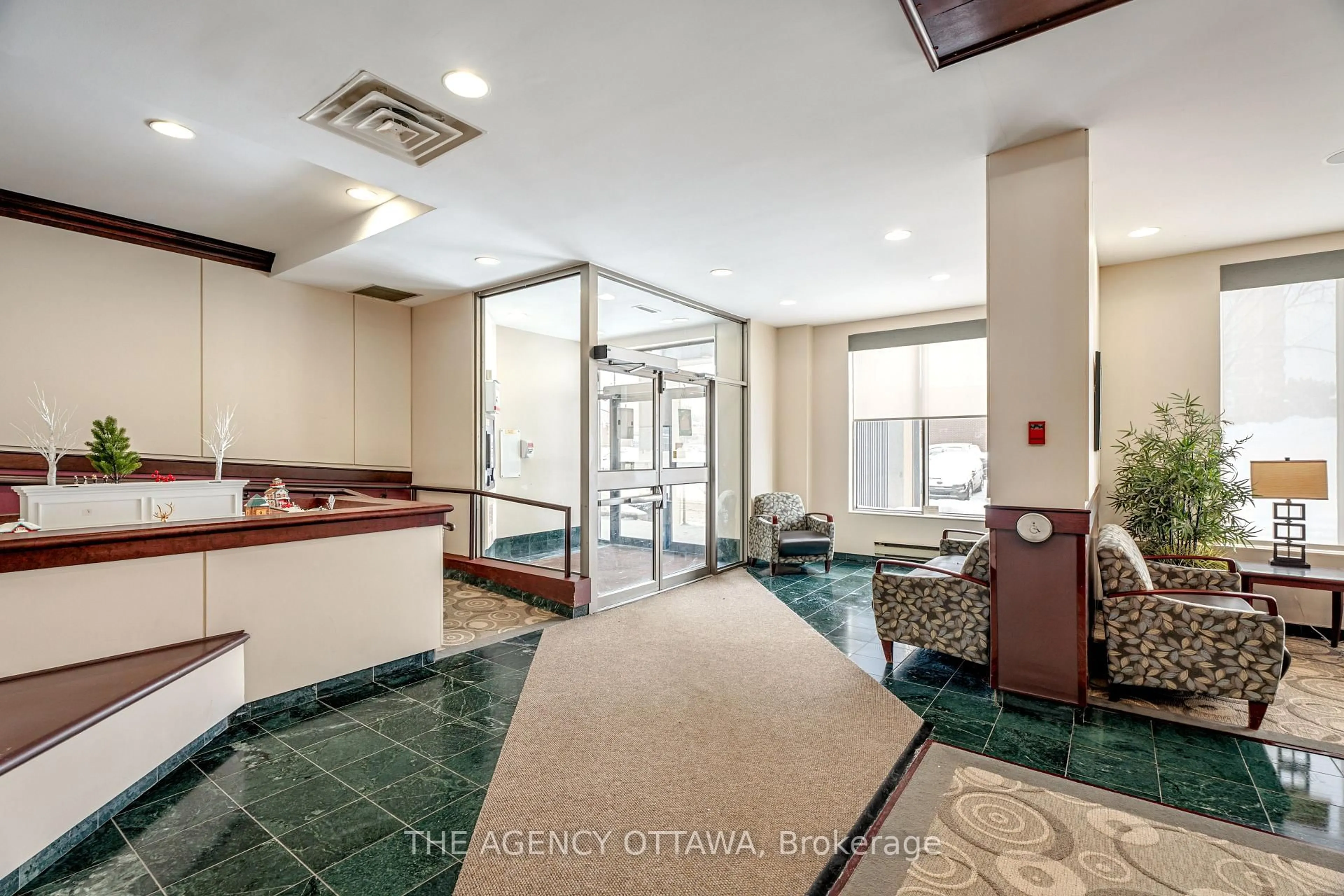 Lobby for 200 Lafontaine Ave #501, Ottawa Ontario K1L 8K8