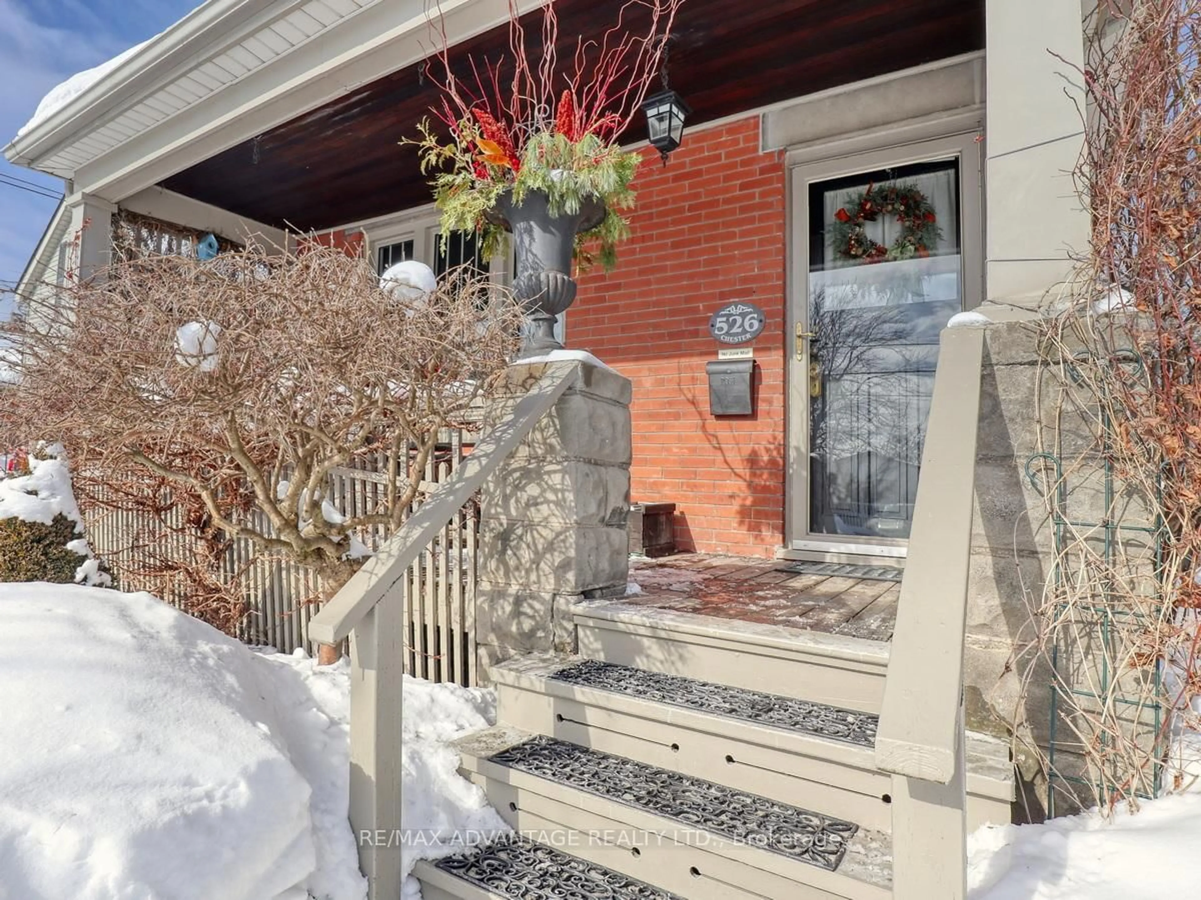 Indoor entryway for 526 Chester St, London South Ontario N6C 2J6