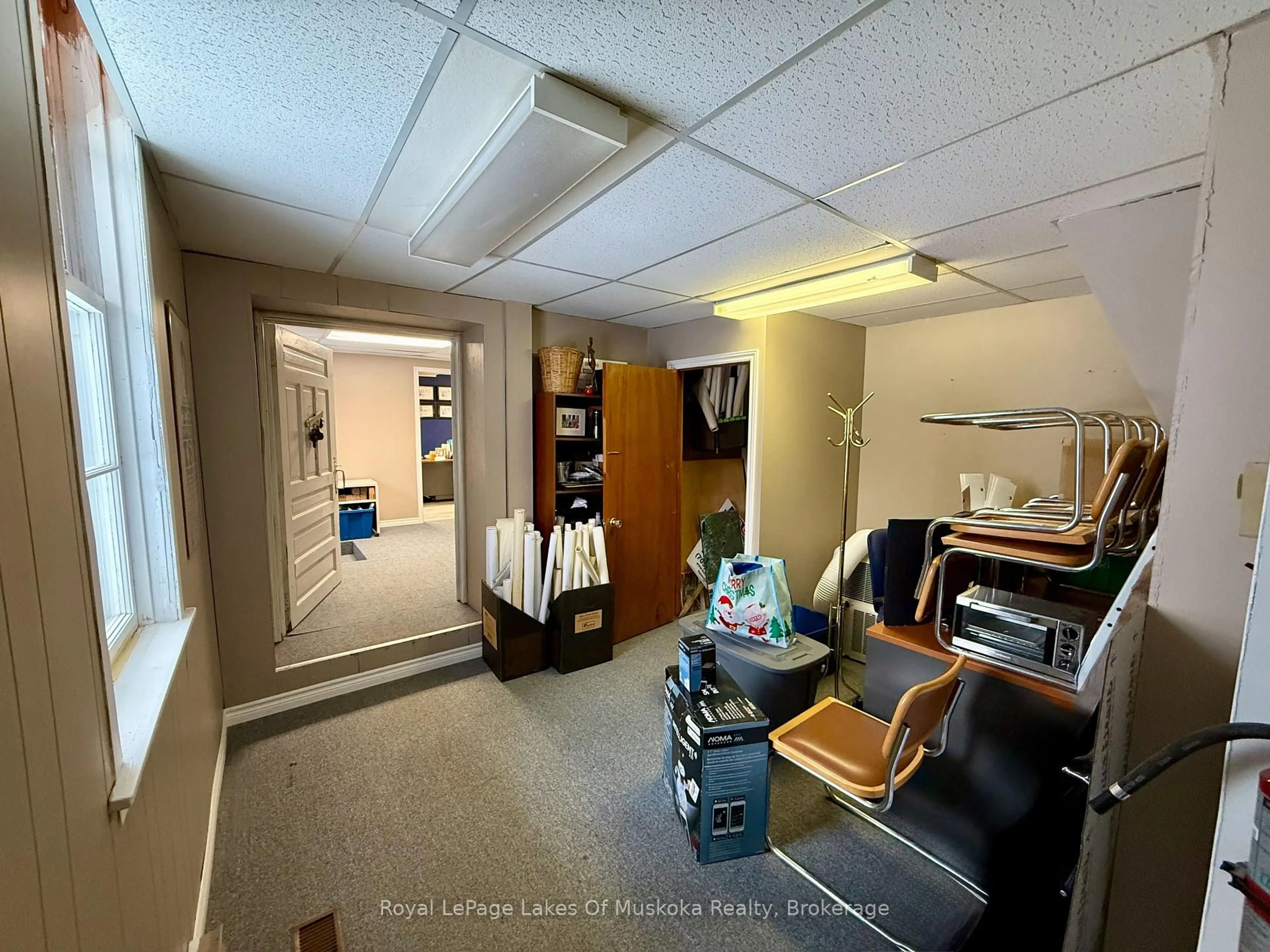 A pic of a room for 185 Ontario St, Burk's Falls Ontario P0A 1C0