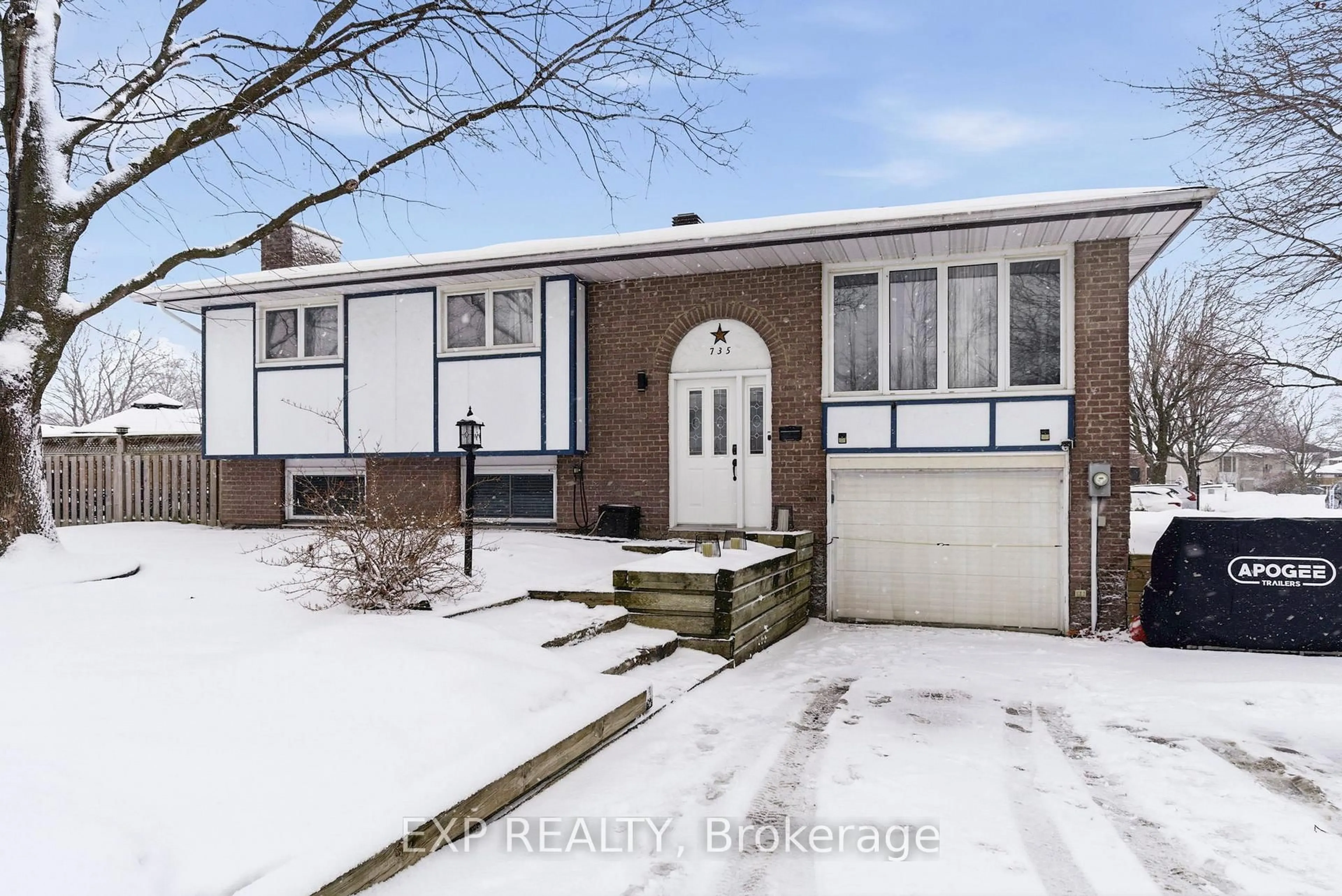 Home with brick exterior material, street for 735 Montcalm Crt, Cornwall Ontario K6H 6C2