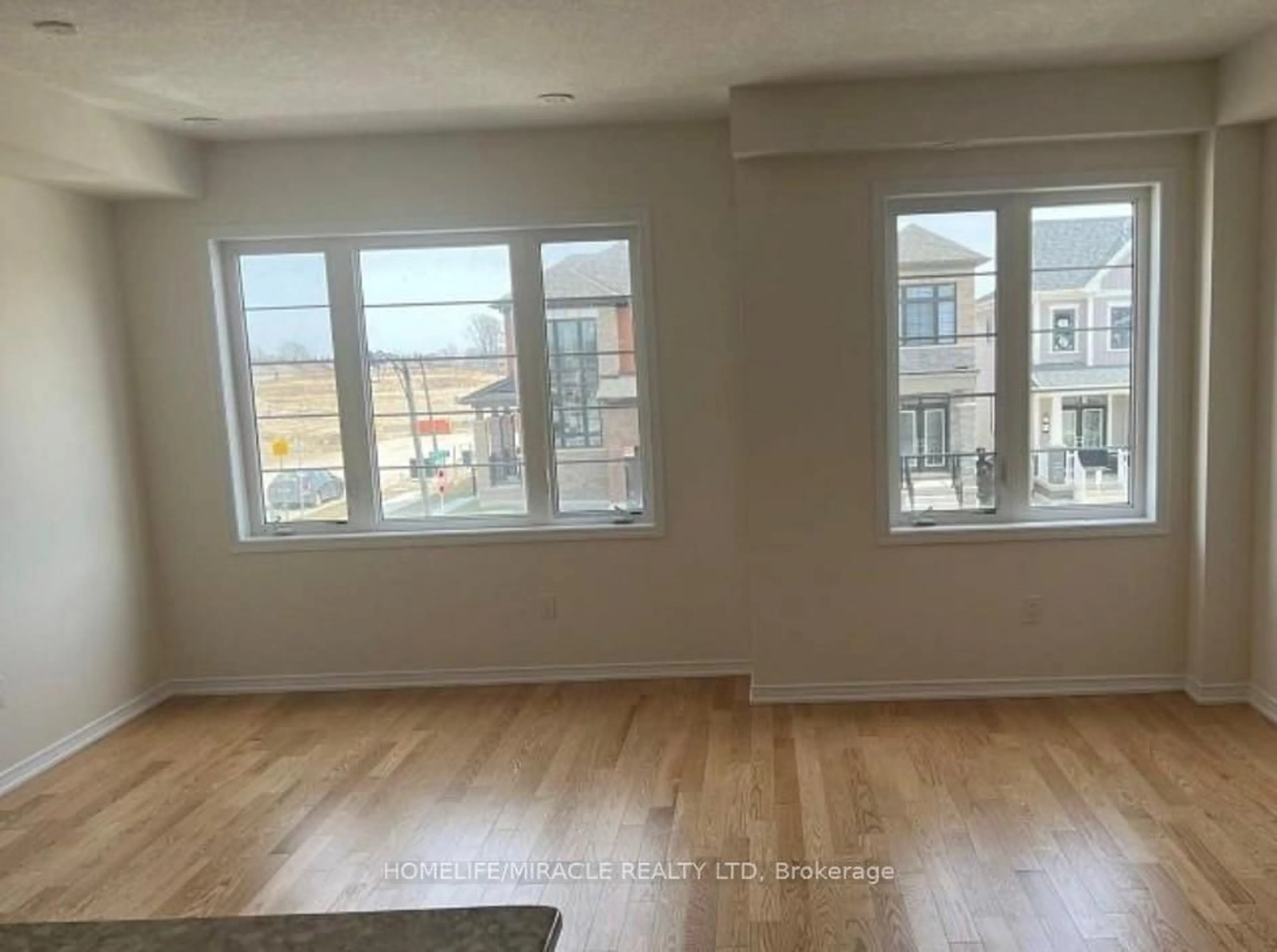 A pic of a room for 4 Baskett Dr, Brantford Ontario N3T 5L5