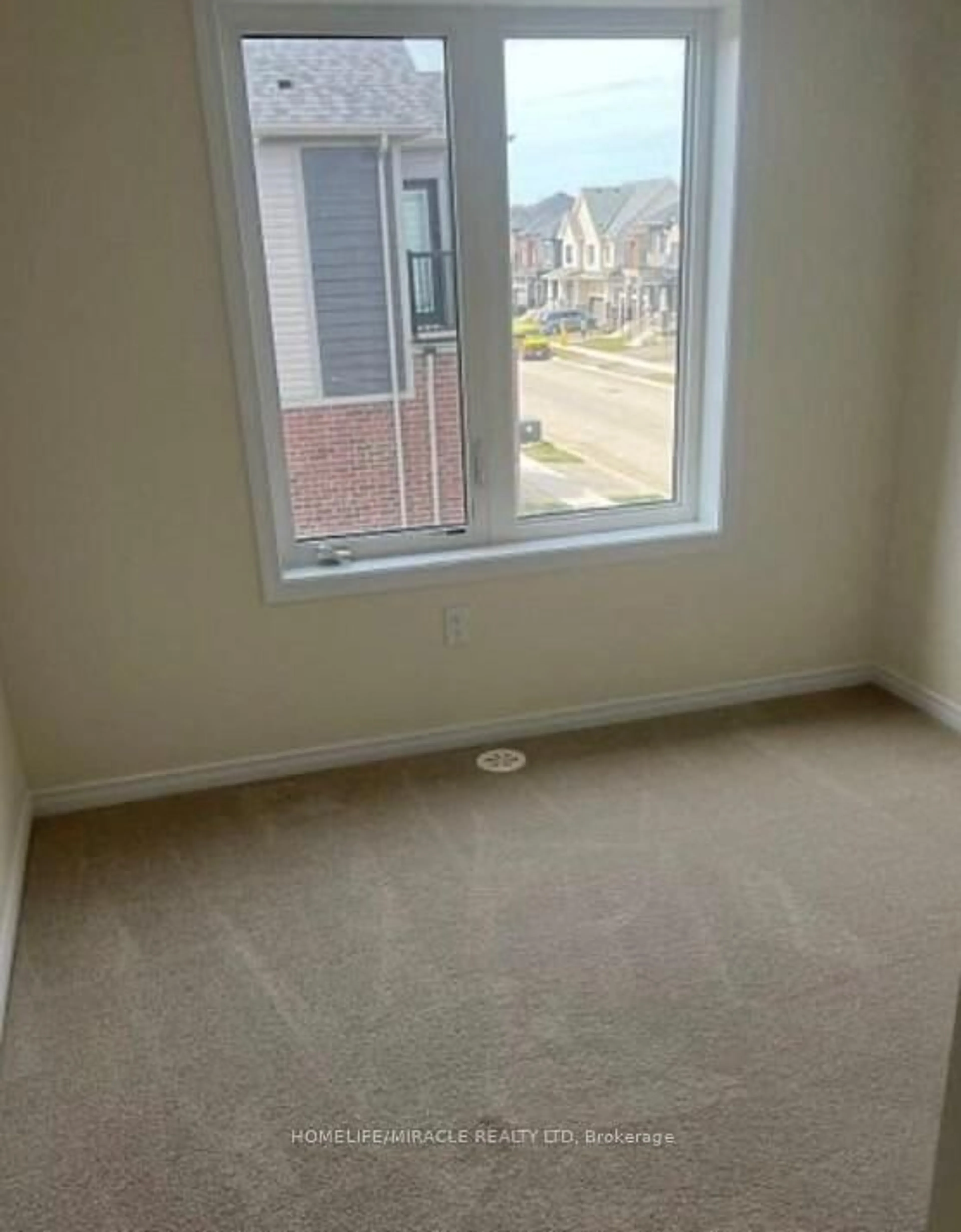 A pic of a room for 4 Baskett Dr, Brantford Ontario N3T 5L5