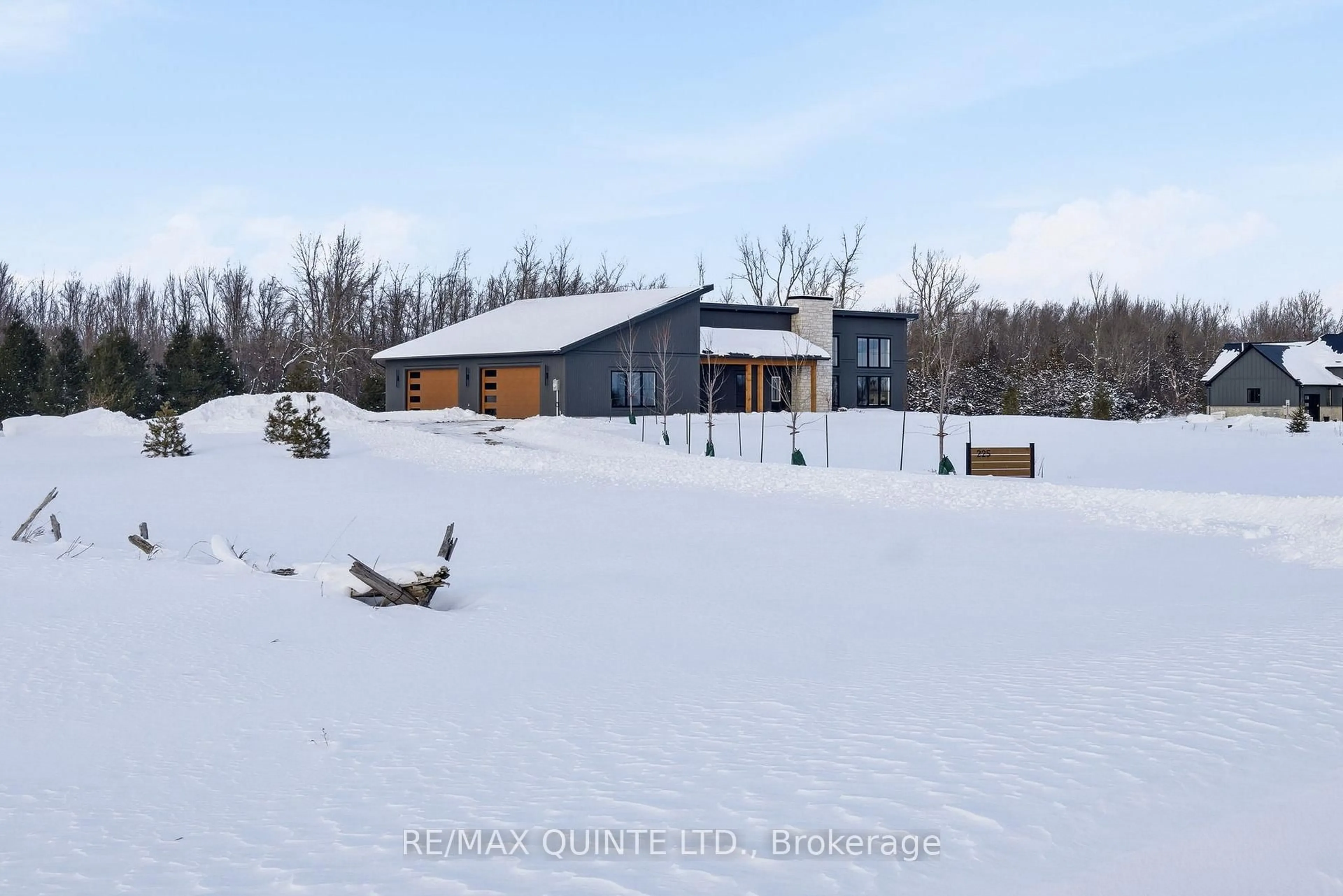 A pic from outside/outdoor area/front of a property/back of a property/a pic from drone, mountain view for 225 Mitchells Crossroad, Prince Edward County Ontario K0K 2T0