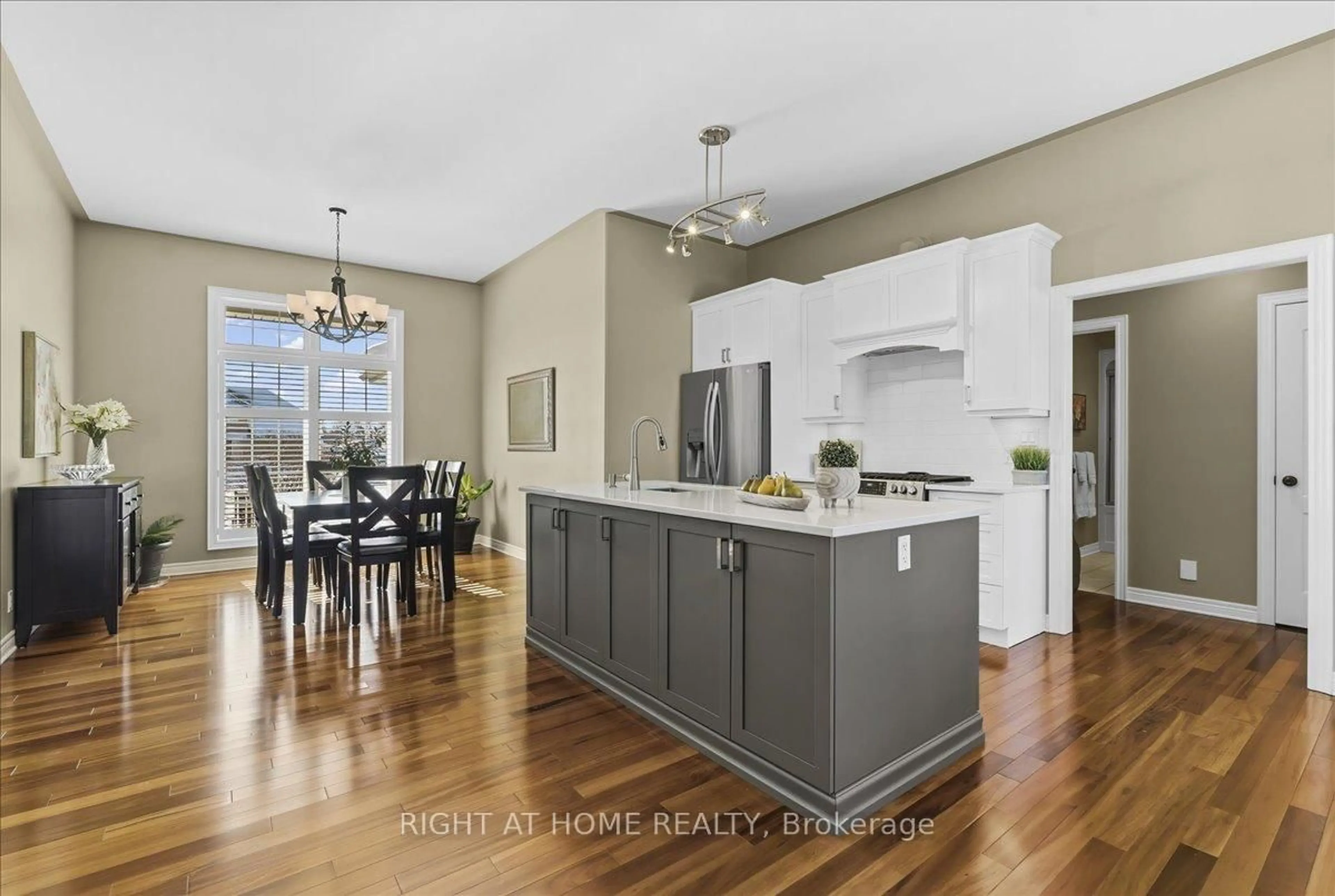Open concept kitchen, unknown for 44 Melody Dr, Norfolk Ontario N4B 3E1