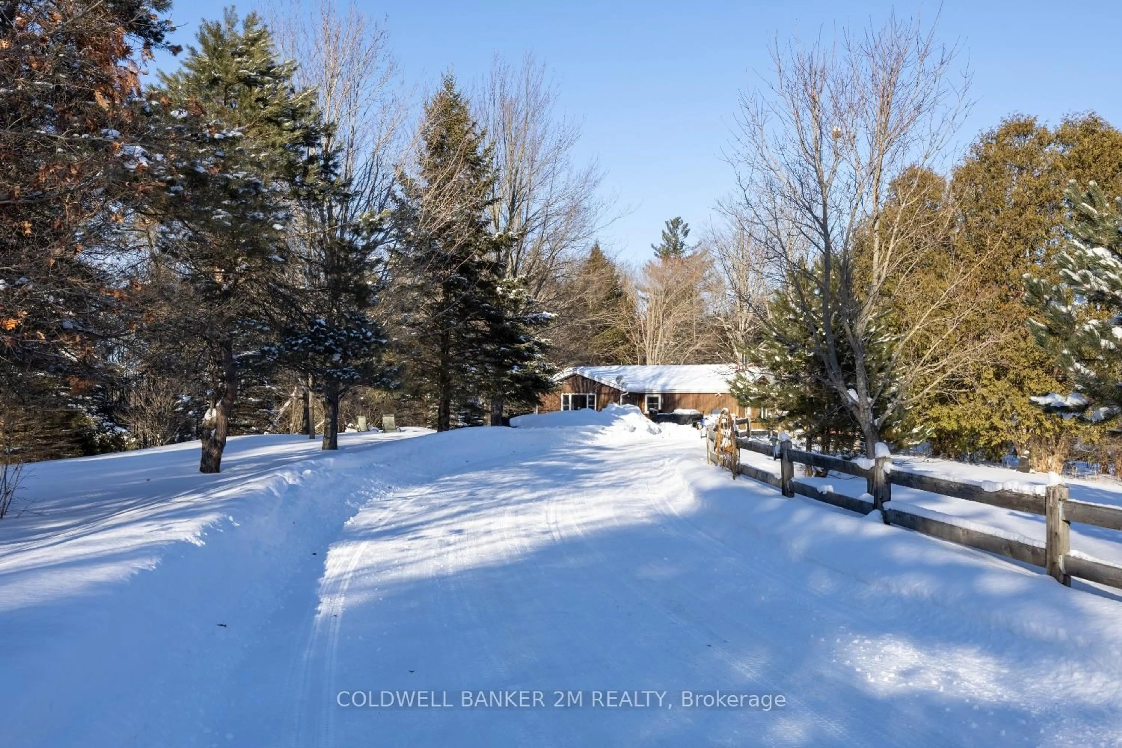 A pic from outside/outdoor area/front of a property/back of a property/a pic from drone, unknown for 940 Killarney Bay Rd, Kawartha Lakes Ontario K0M 1G0