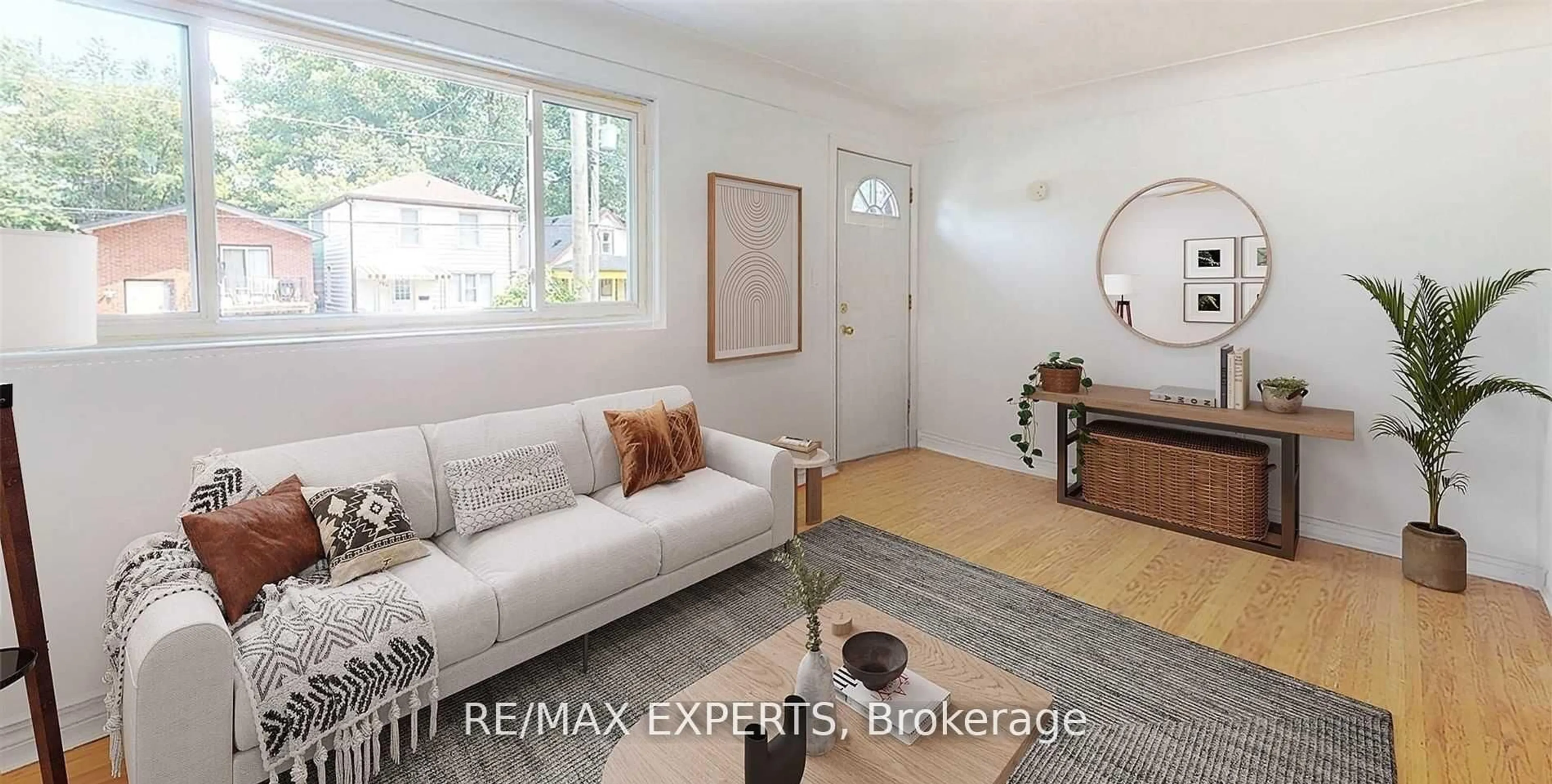 Living room with furniture, unknown for 153 Ward Ave, Hamilton Ontario L8S 2G1