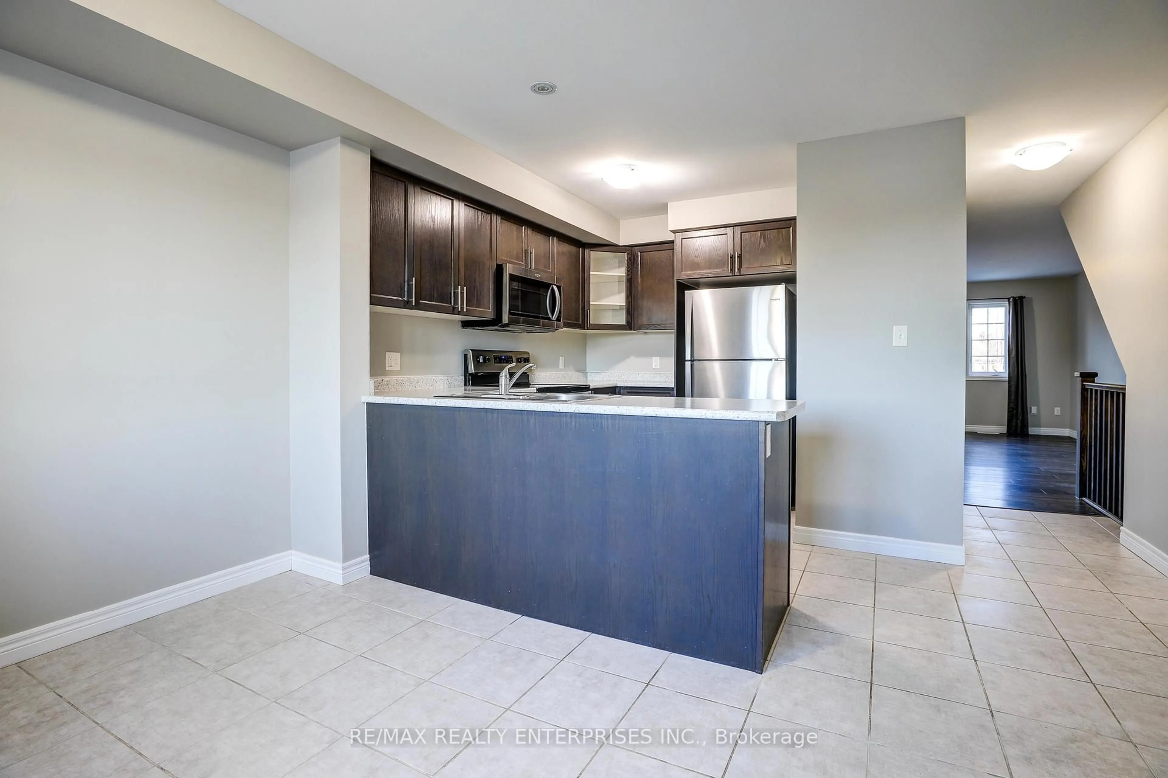 Open concept kitchen, ceramic/tile floor for 85 Mullin Dr #2B, Guelph Ontario N1E 0R4
