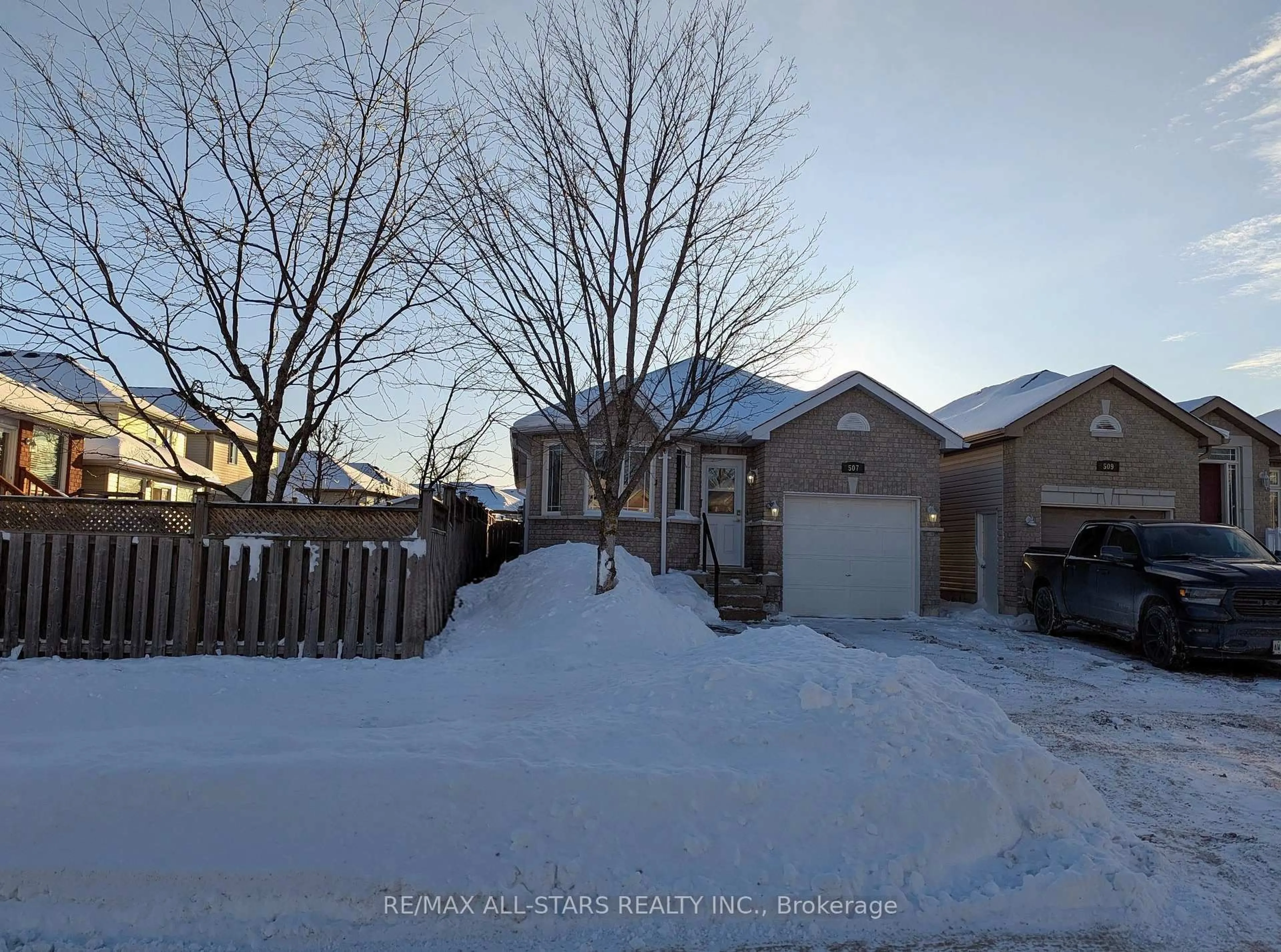 A pic from outside/outdoor area/front of a property/back of a property/a pic from drone, street for 507 Clancy Cres, Peterborough Ontario K9K 2S1