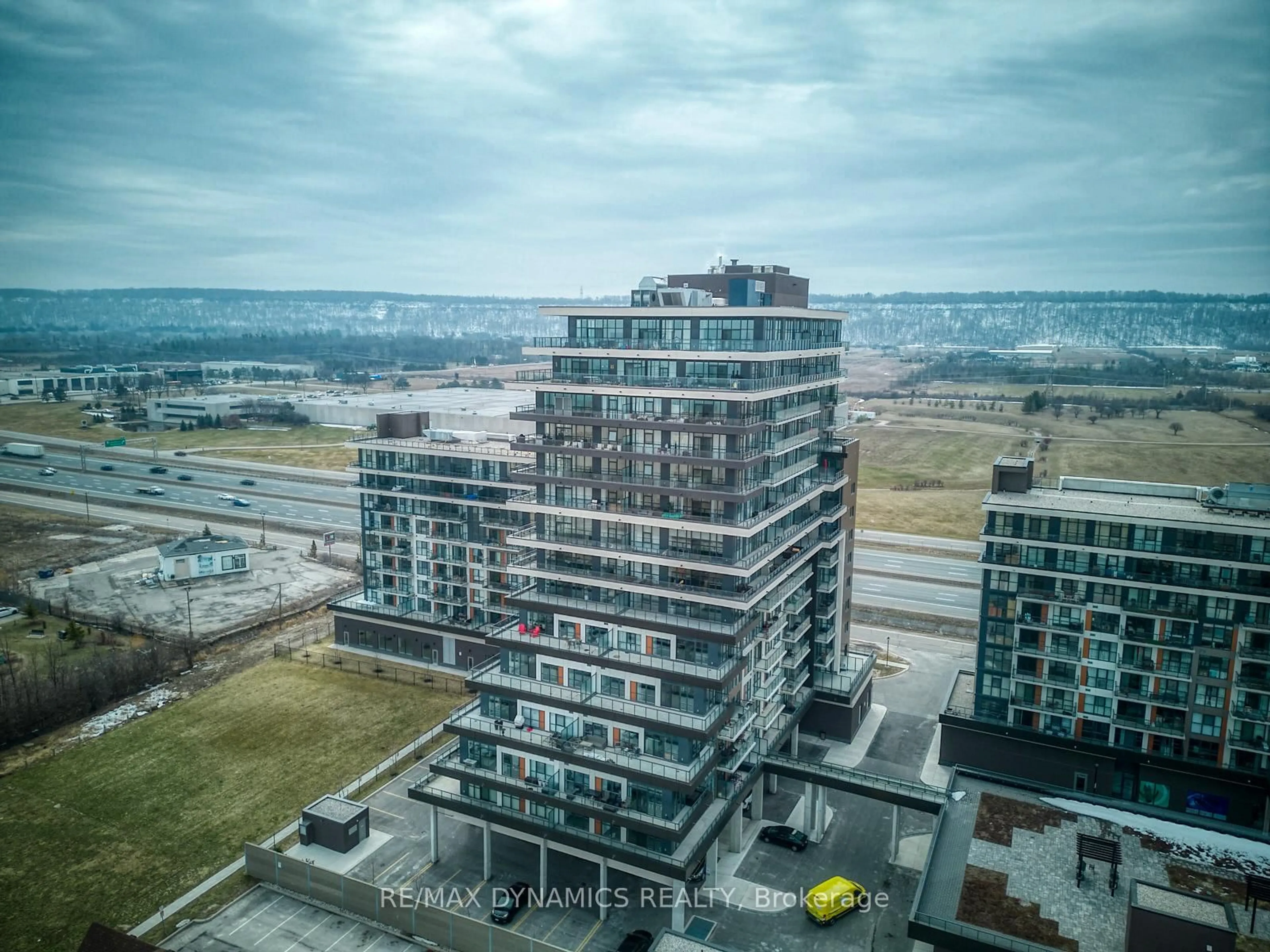 A pic from outside/outdoor area/front of a property/back of a property/a pic from drone, city buildings view from balcony for 550 North Service Rd #407, Grimsby Ontario L3M 0H9