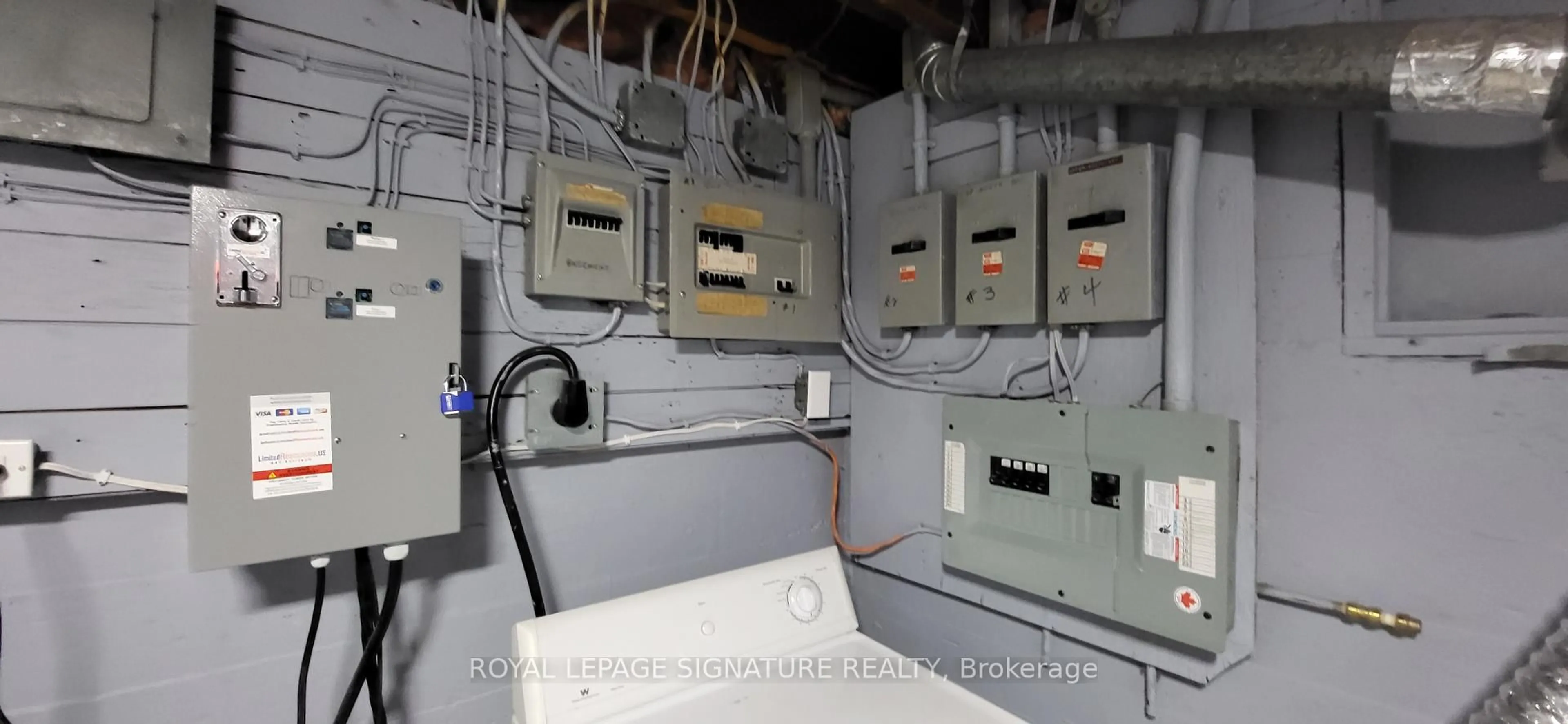 A pic of a room for 196 Ross St, Welland Ontario L3B 2N3