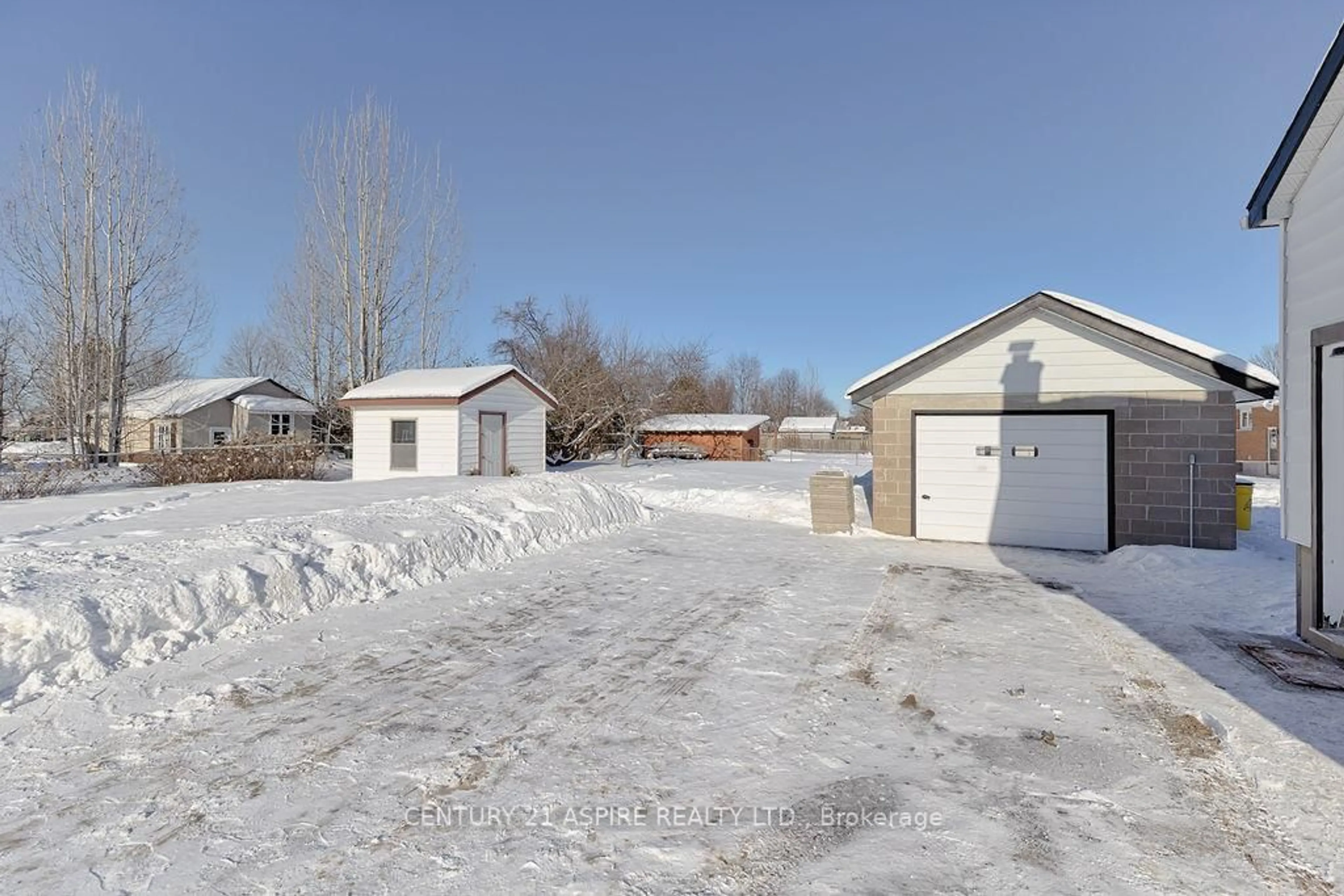 A pic from outside/outdoor area/front of a property/back of a property/a pic from drone, street for 42 Mohns Ave, Petawawa Ontario K8H 2G8