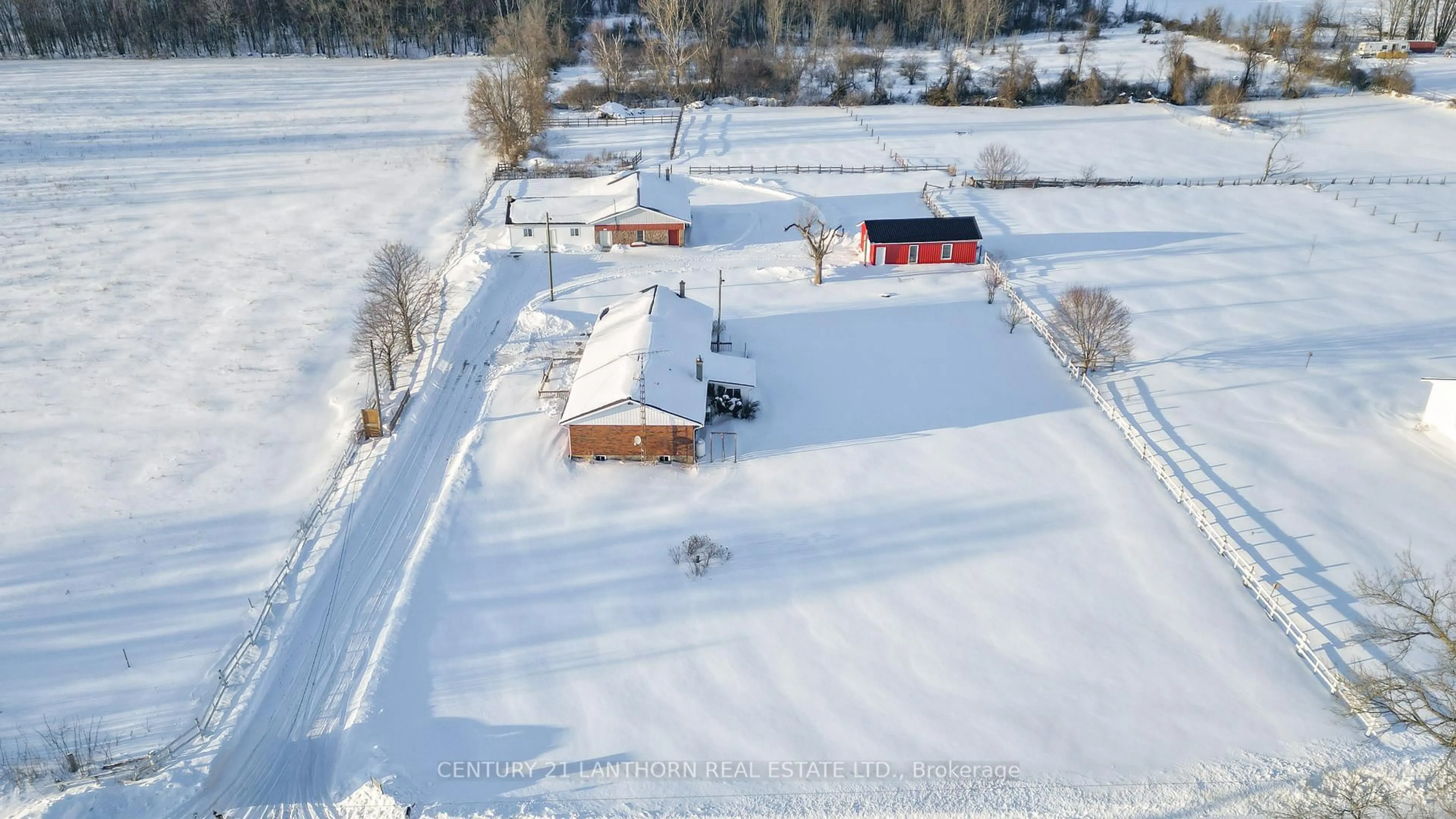 A pic from outside/outdoor area/front of a property/back of a property/a pic from drone, street for 315 Lynch Rd, Tweed Ontario K0K 3J0