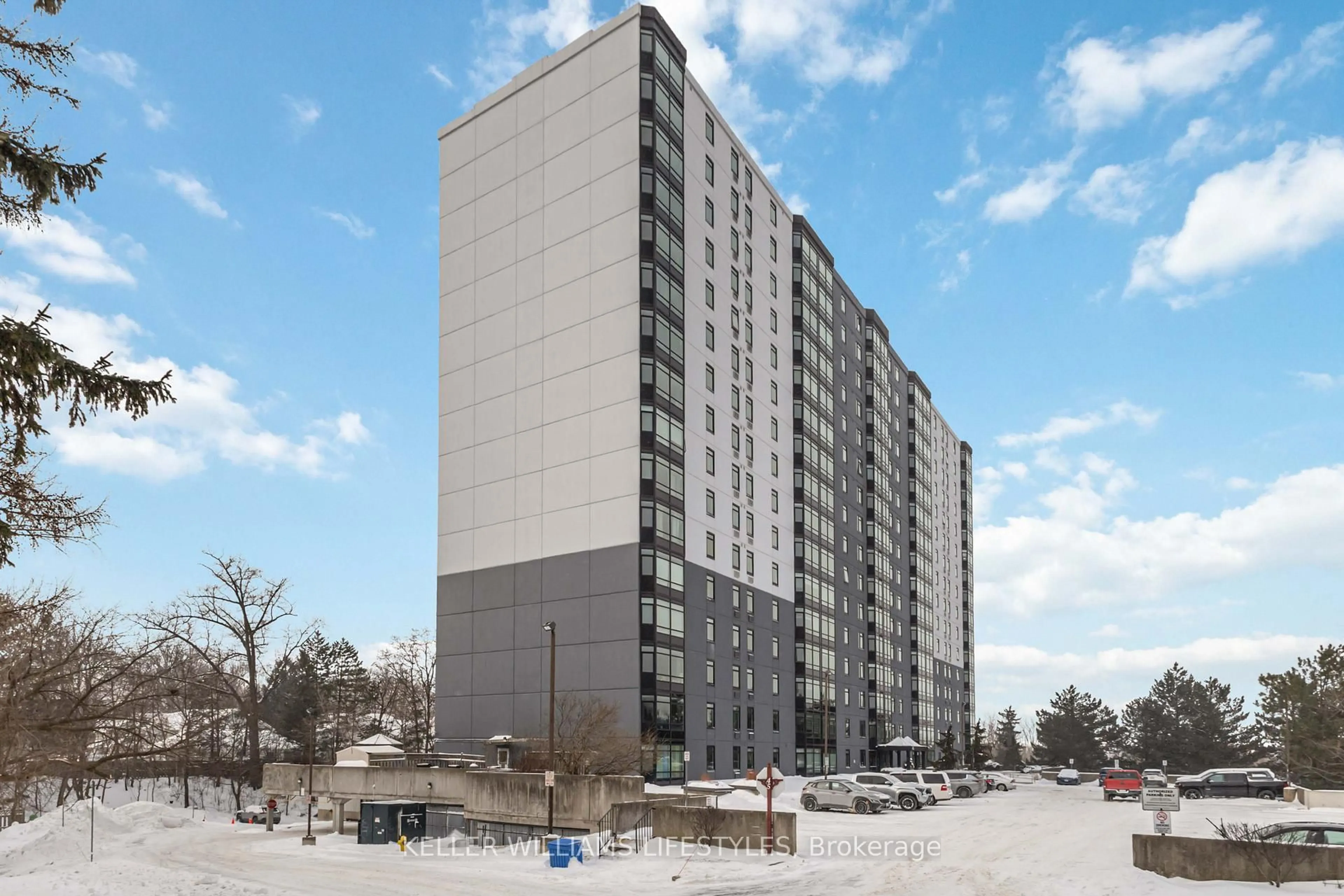 Unknown for 45 Pond Mills Rd #902, London South Ontario N5Z 4W5