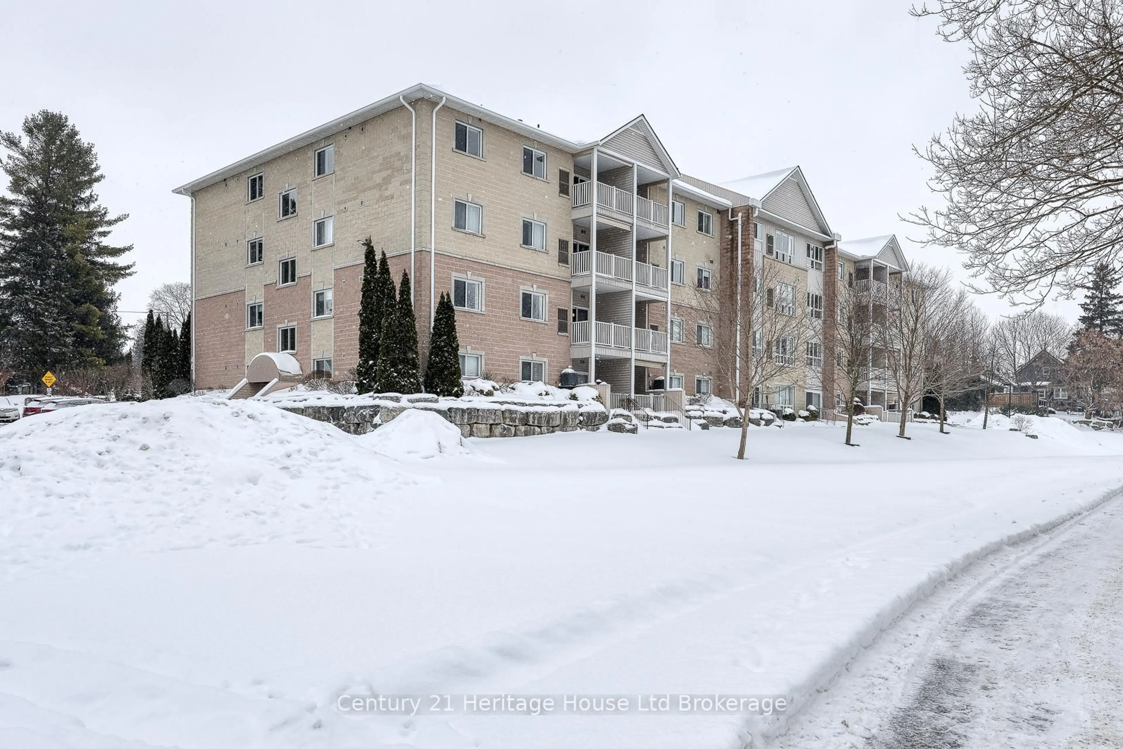 Blurry image for 46 Canterbury St #201, Ingersoll Ontario N5C 1C4