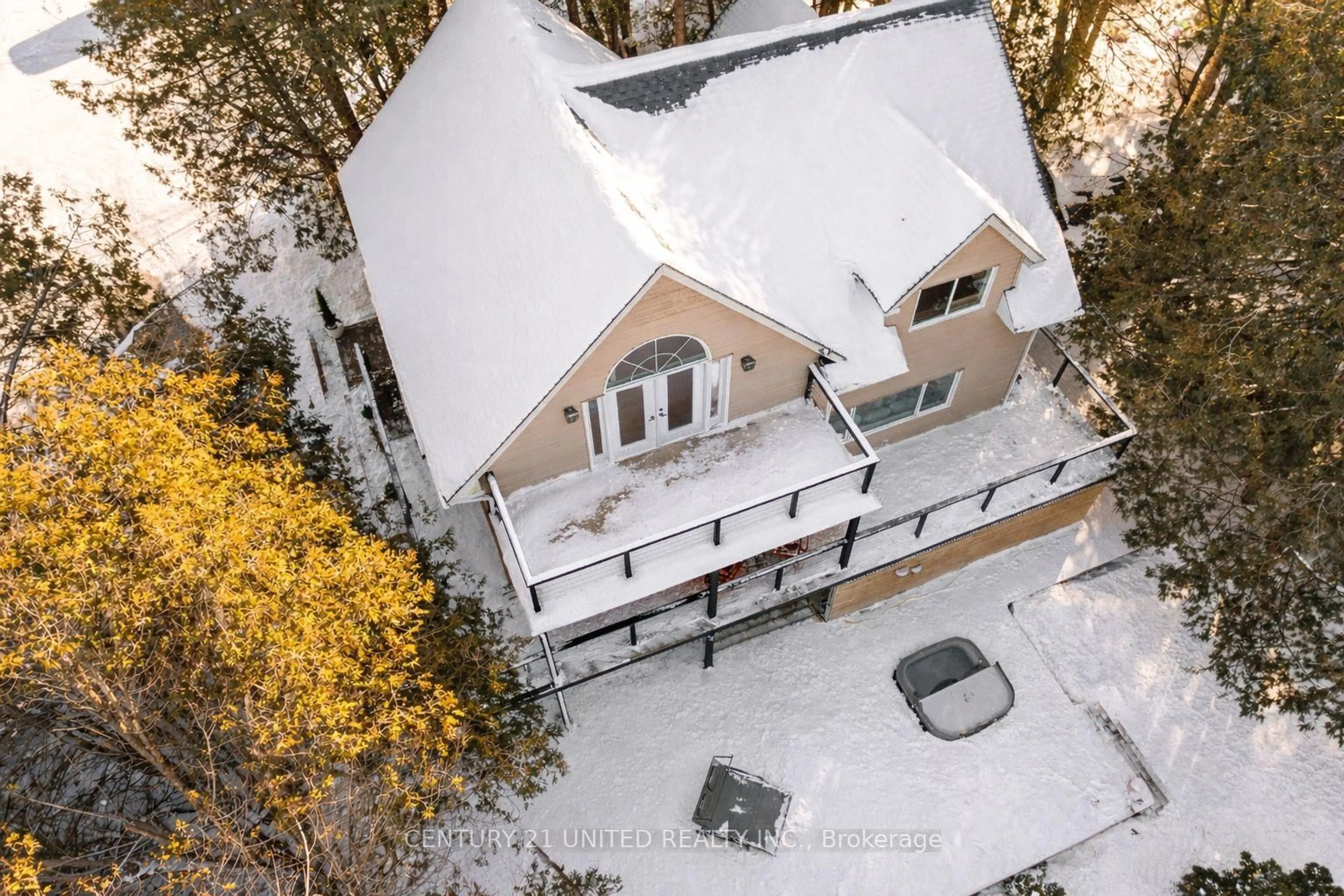 A pic from outside/outdoor area/front of a property/back of a property/a pic from drone, unknown for 7 Resort Lane, Kawartha Lakes Ontario K0L 2W0
