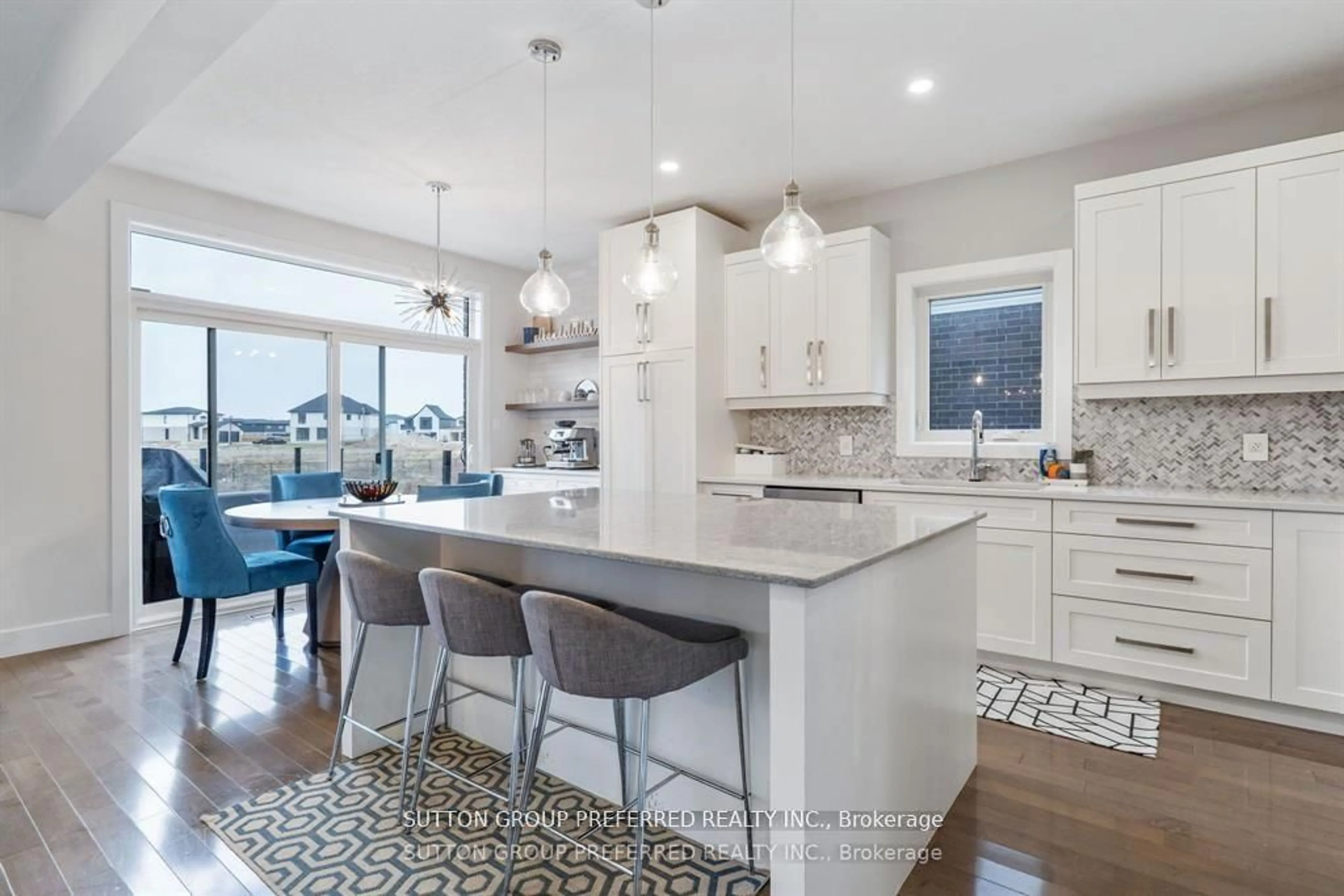 Open concept kitchen, ceramic/tile floor for 2058 Wateroak Dr, London North Ontario N6G 0P9