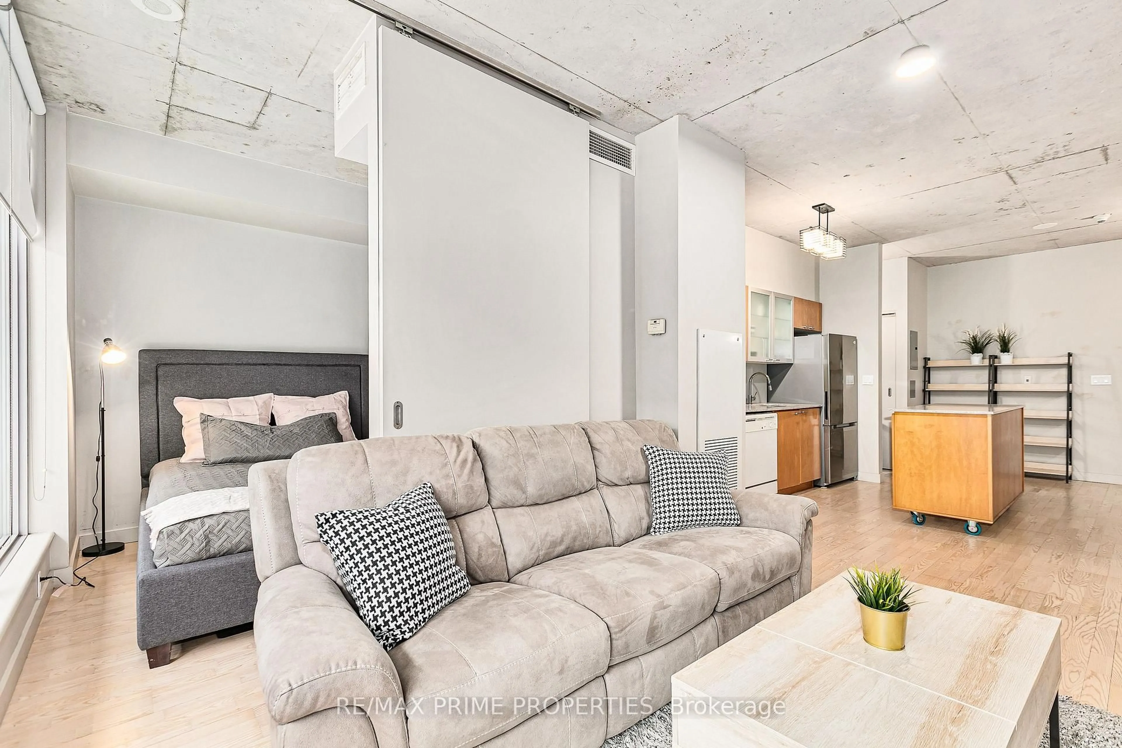 Living room with furniture, unknown for 383 Cumberland St #312, Ottawa Ontario K1N 1J7