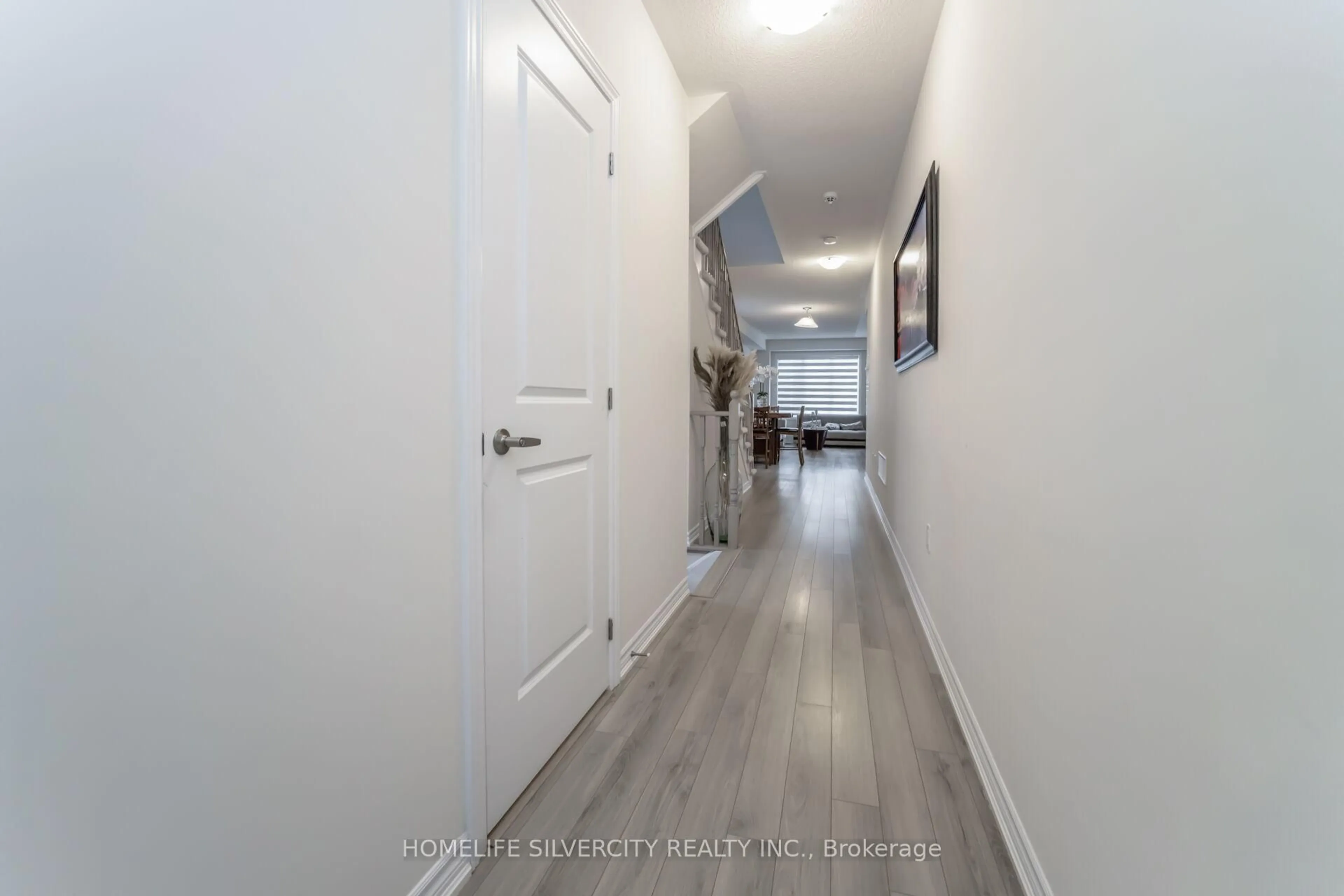 Indoor entryway for 96 Brown St, Erin Ontario N0B 1T0