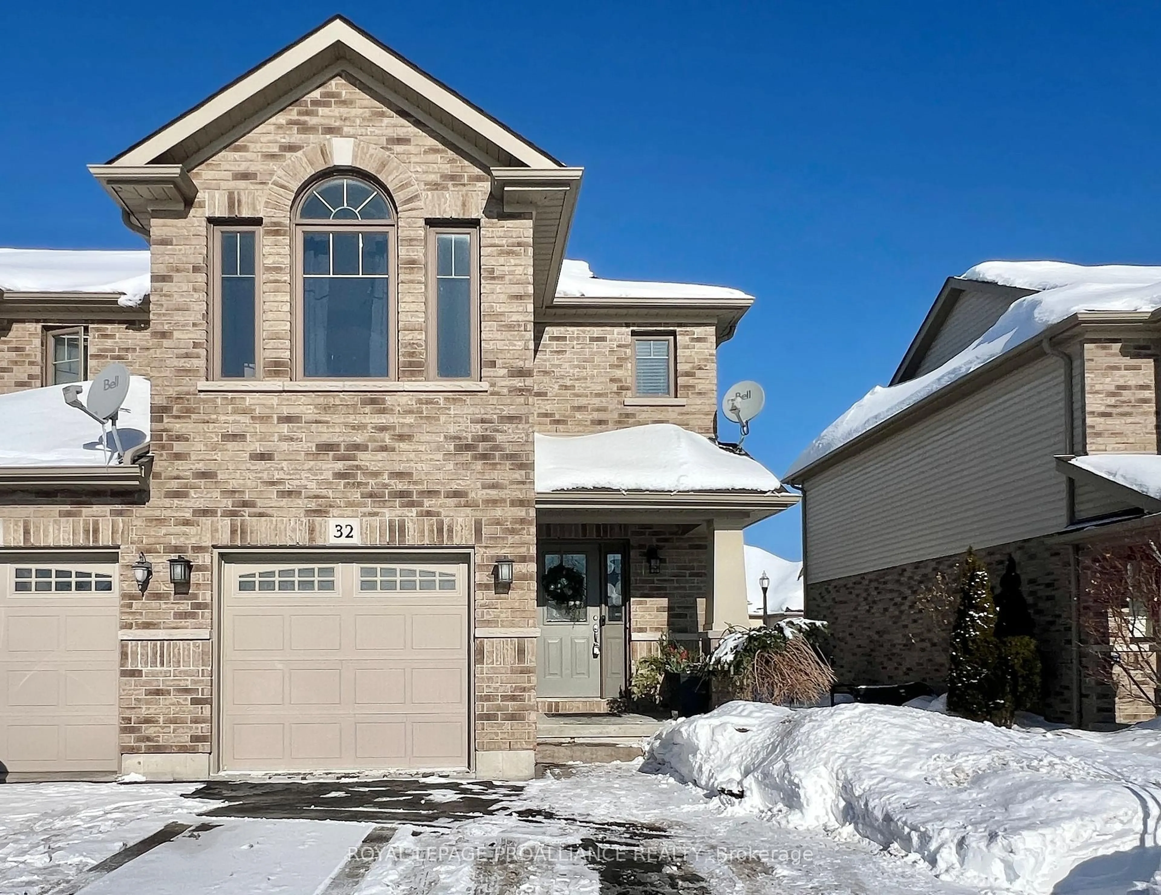 Home with brick exterior material, street for 32 Princeton Pl, Belleville Ontario K8N 0B2