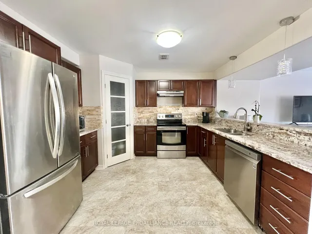 32 Princeton Pl, Belleville 5