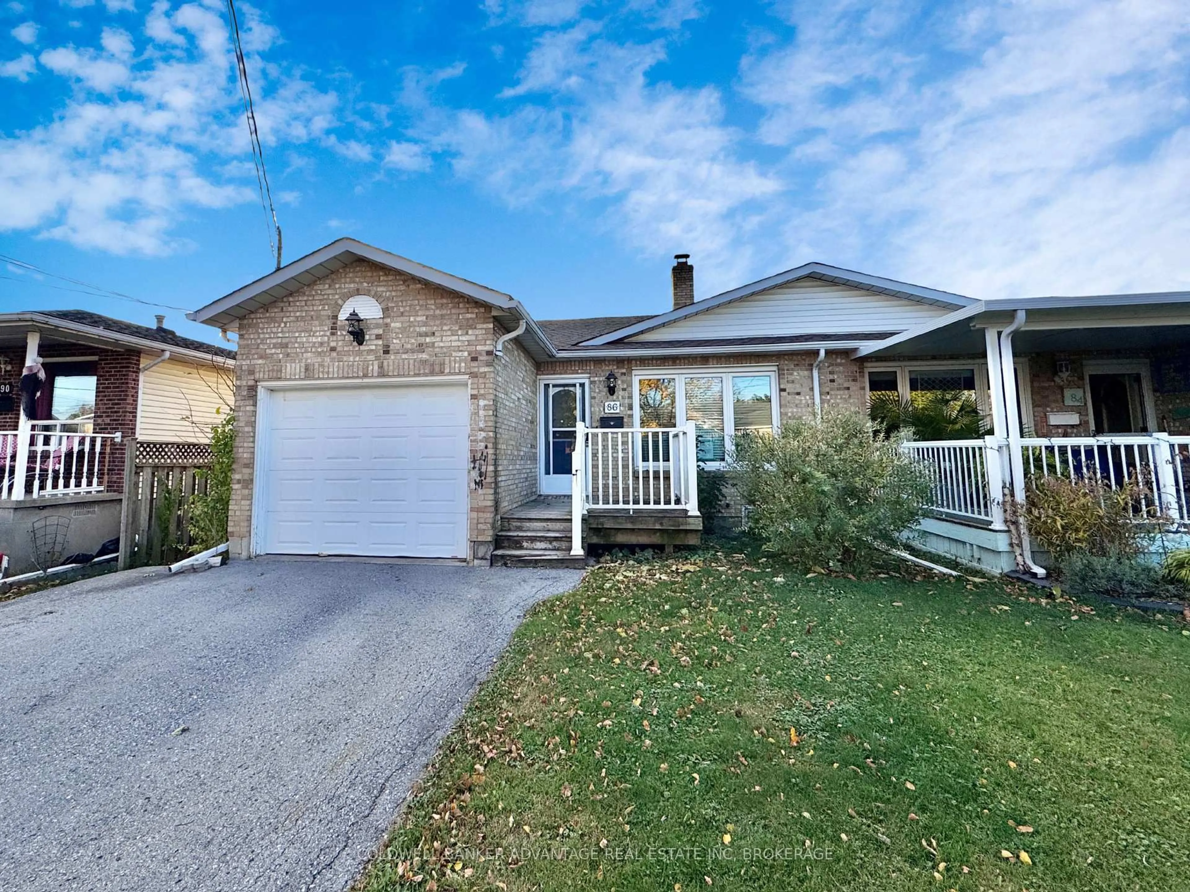 A pic from outside/outdoor area/front of a property/back of a property/a pic from drone, street for 86 Commercial St, Welland Ontario L3B 5Y9