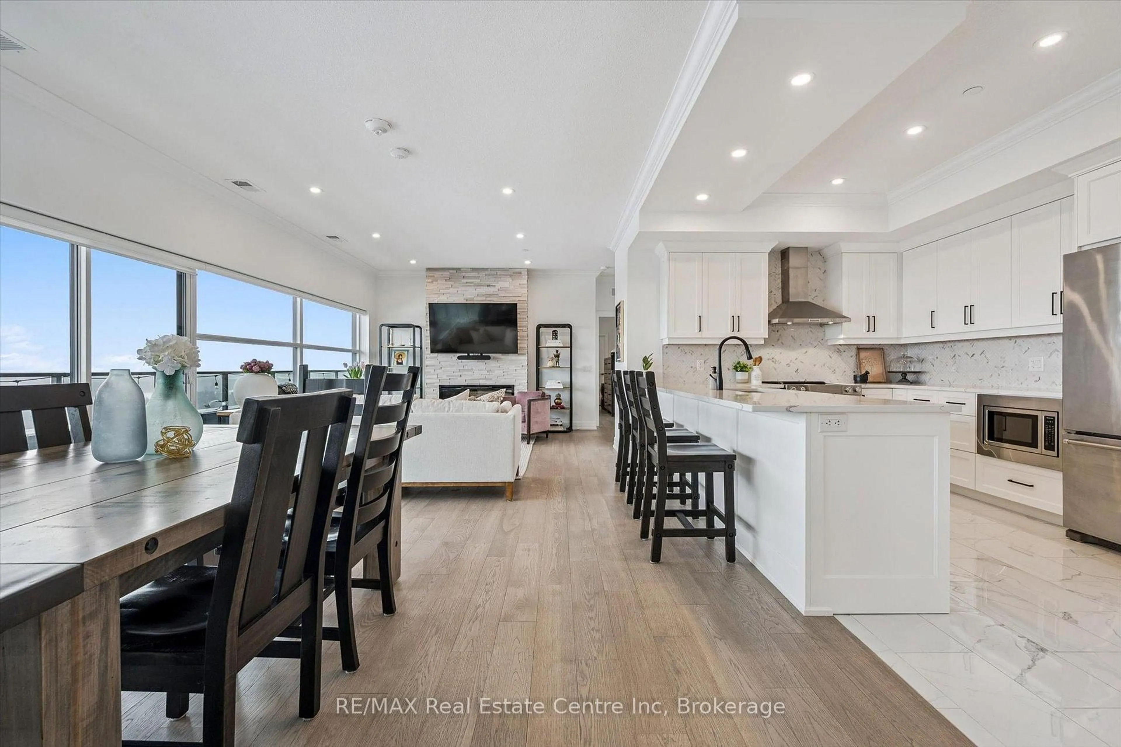 Open concept kitchen, unknown for 1880 Gordon St #1404, Guelph Ontario N1L 0P5