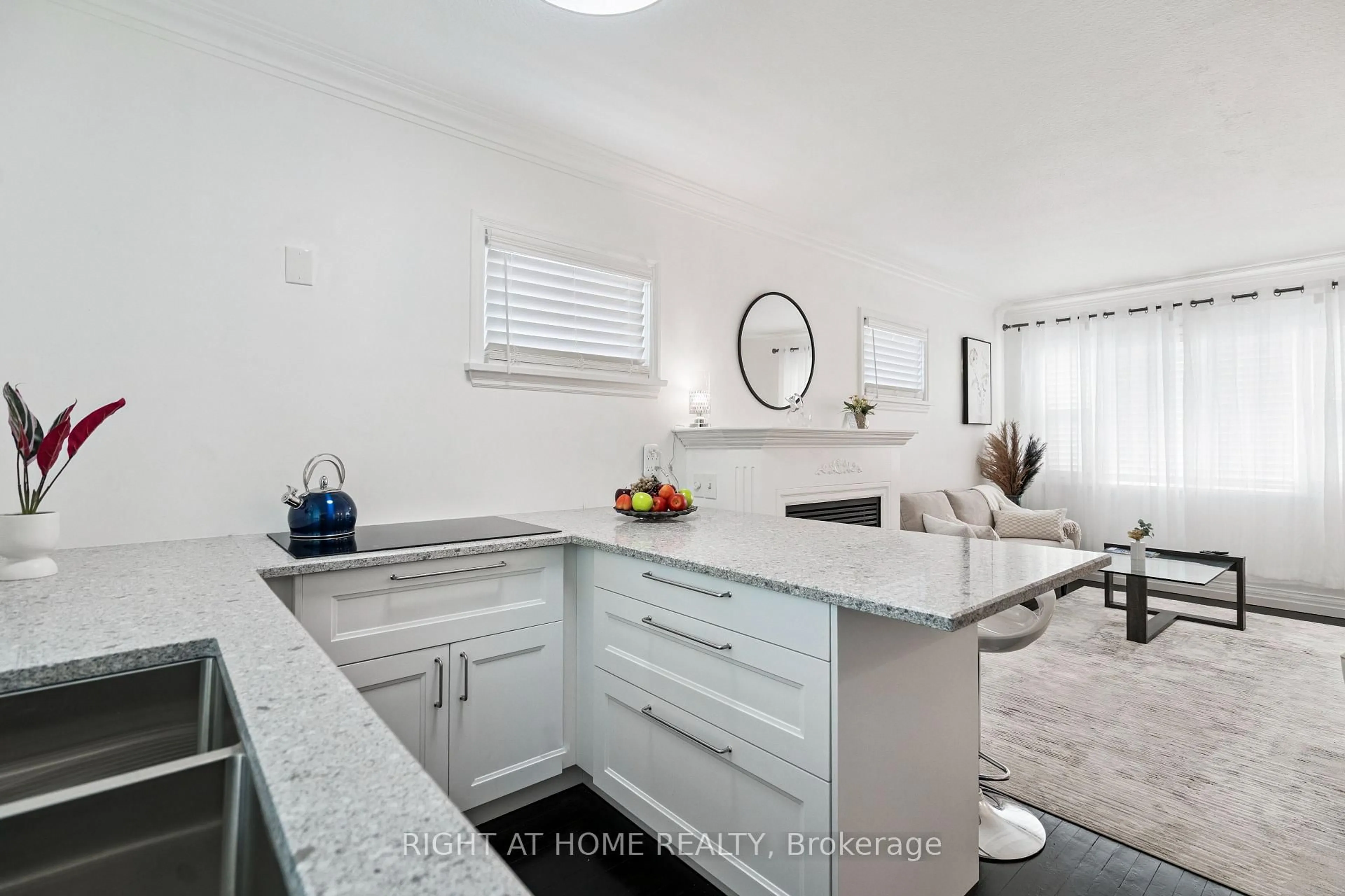 Unknown for 105 Glenridge Ave, St. Catharines Ontario L2R 4X5