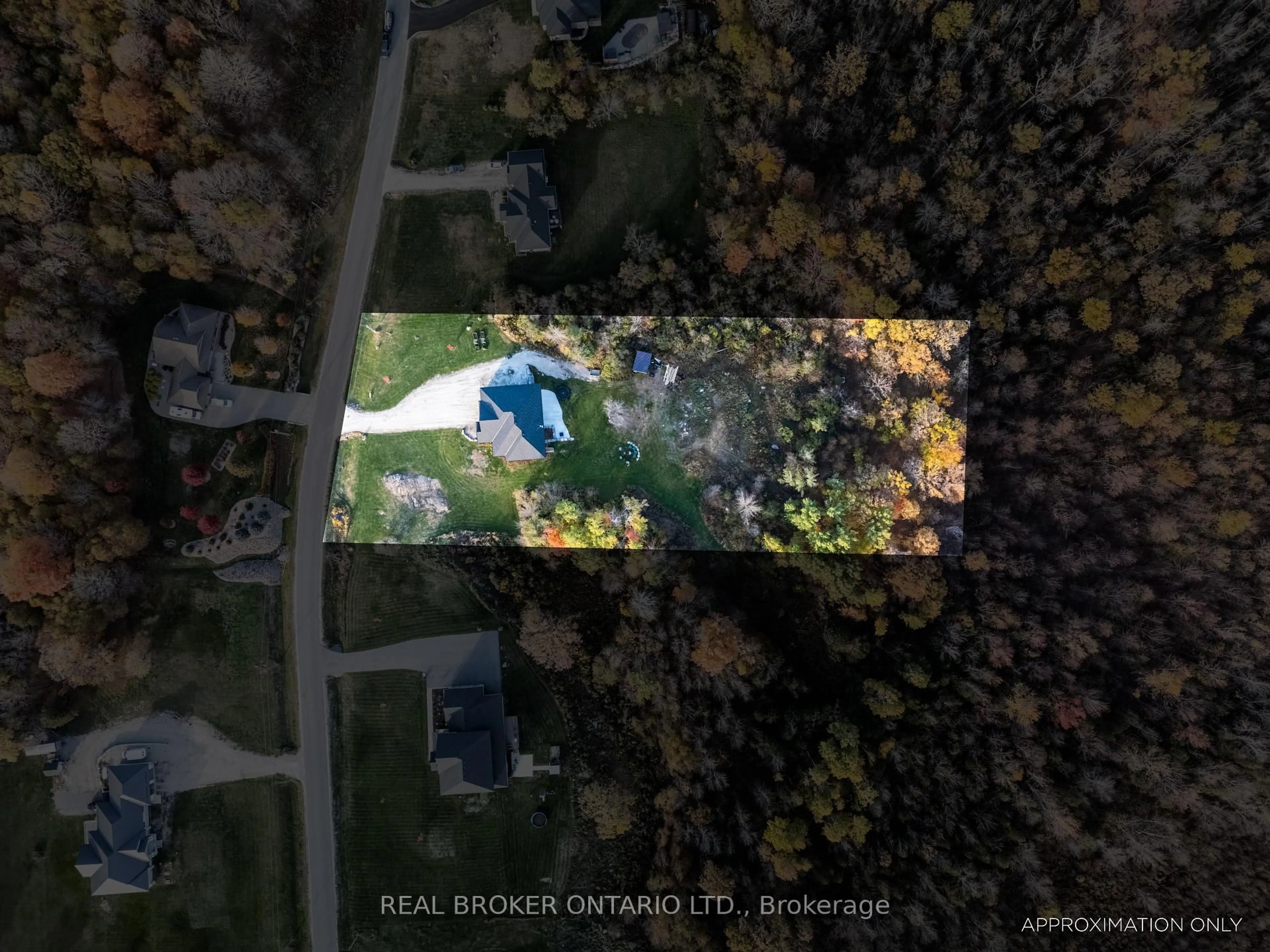 A pic from outside/outdoor area/front of a property/back of a property/a pic from drone, unknown for 119 Ernest Way, Carleton Place Ontario K7H 0B3