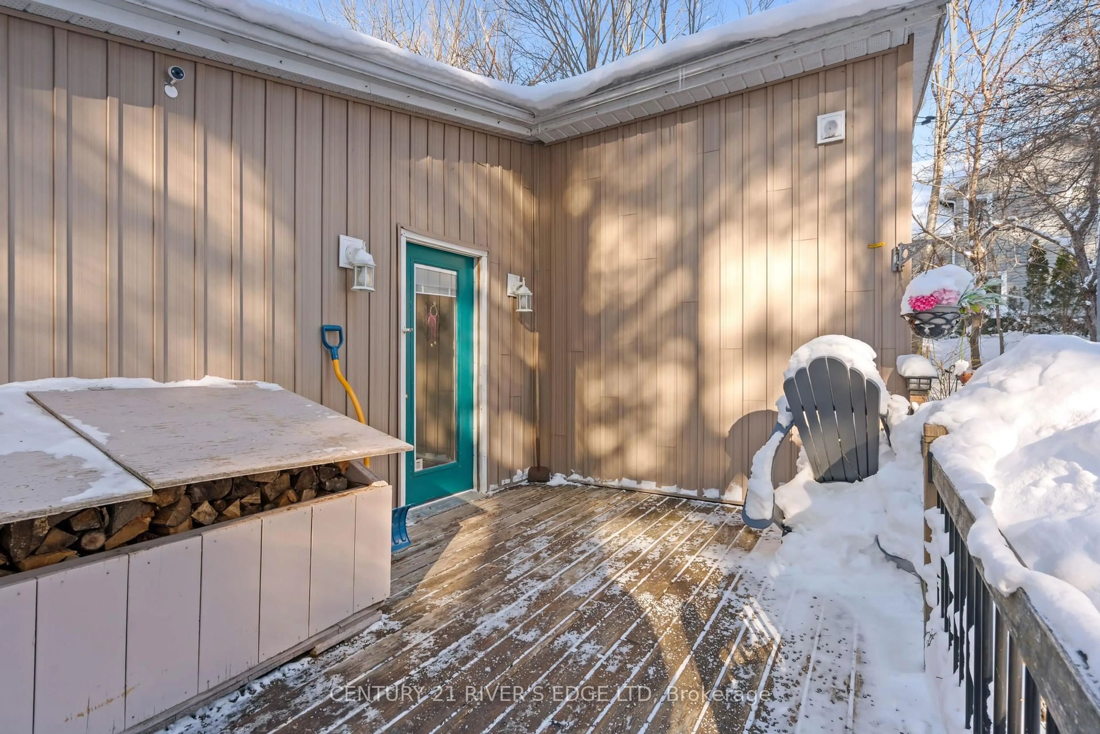 Patio, unknown for 70 Kerry Point Rd, Leeds and the Thousand Islands Ontario K0E 1R0