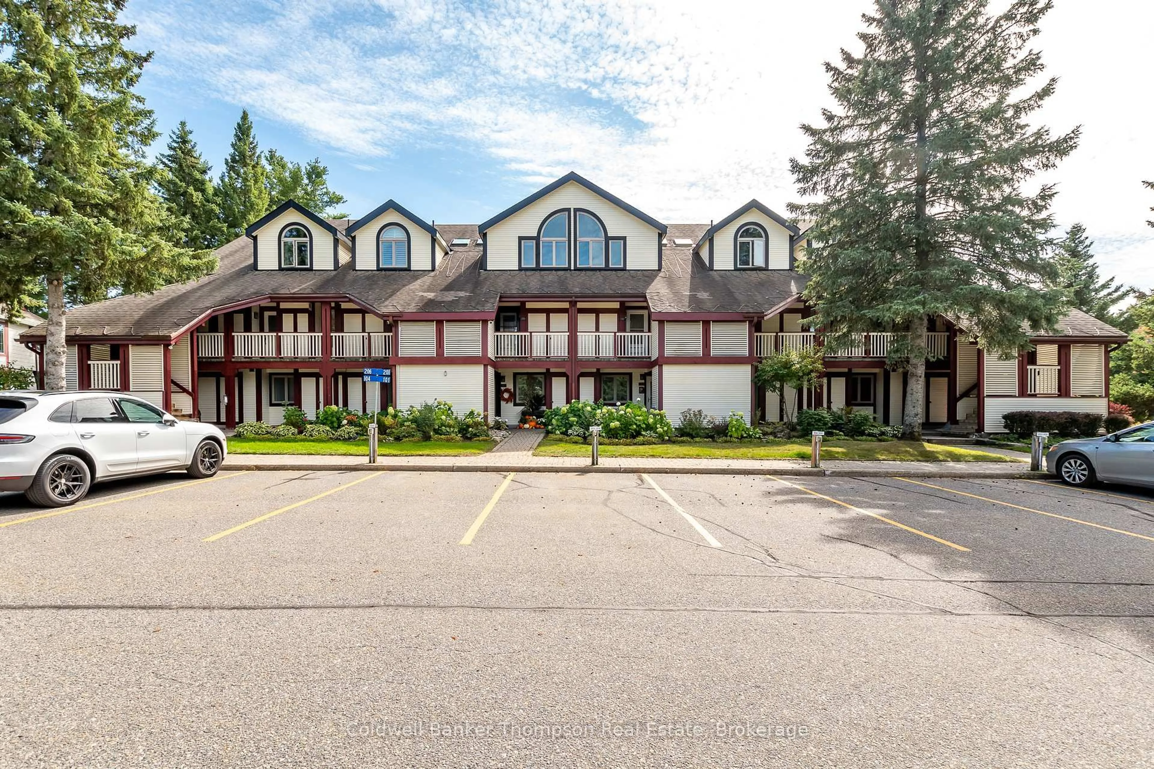 Patio, mountain view for 10 Coveside Dr #204, Huntsville Ontario P1H 1C3