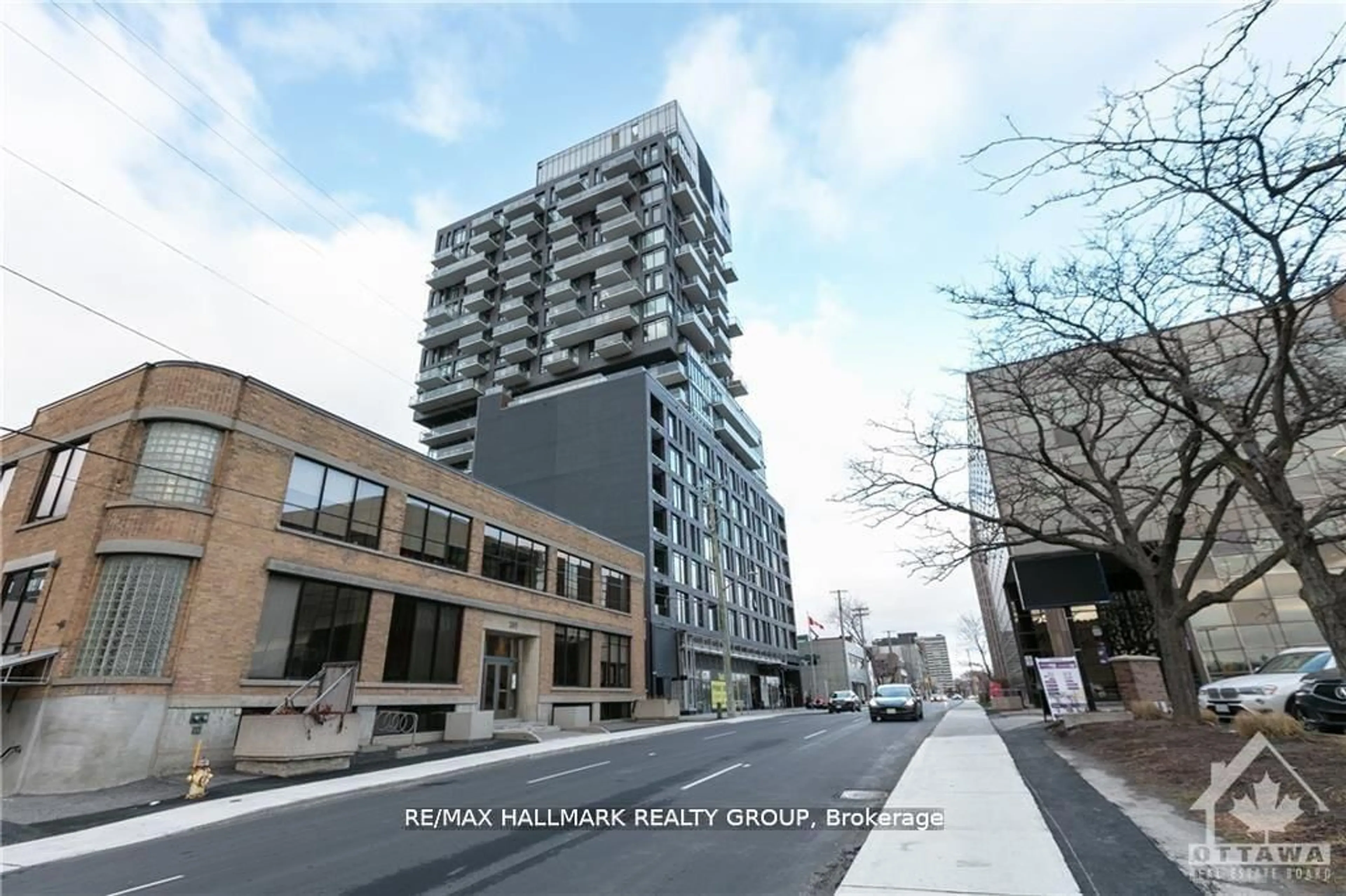 Unknown for 203 CATHERINE St #707, Ottawa Ontario K2P 1C3