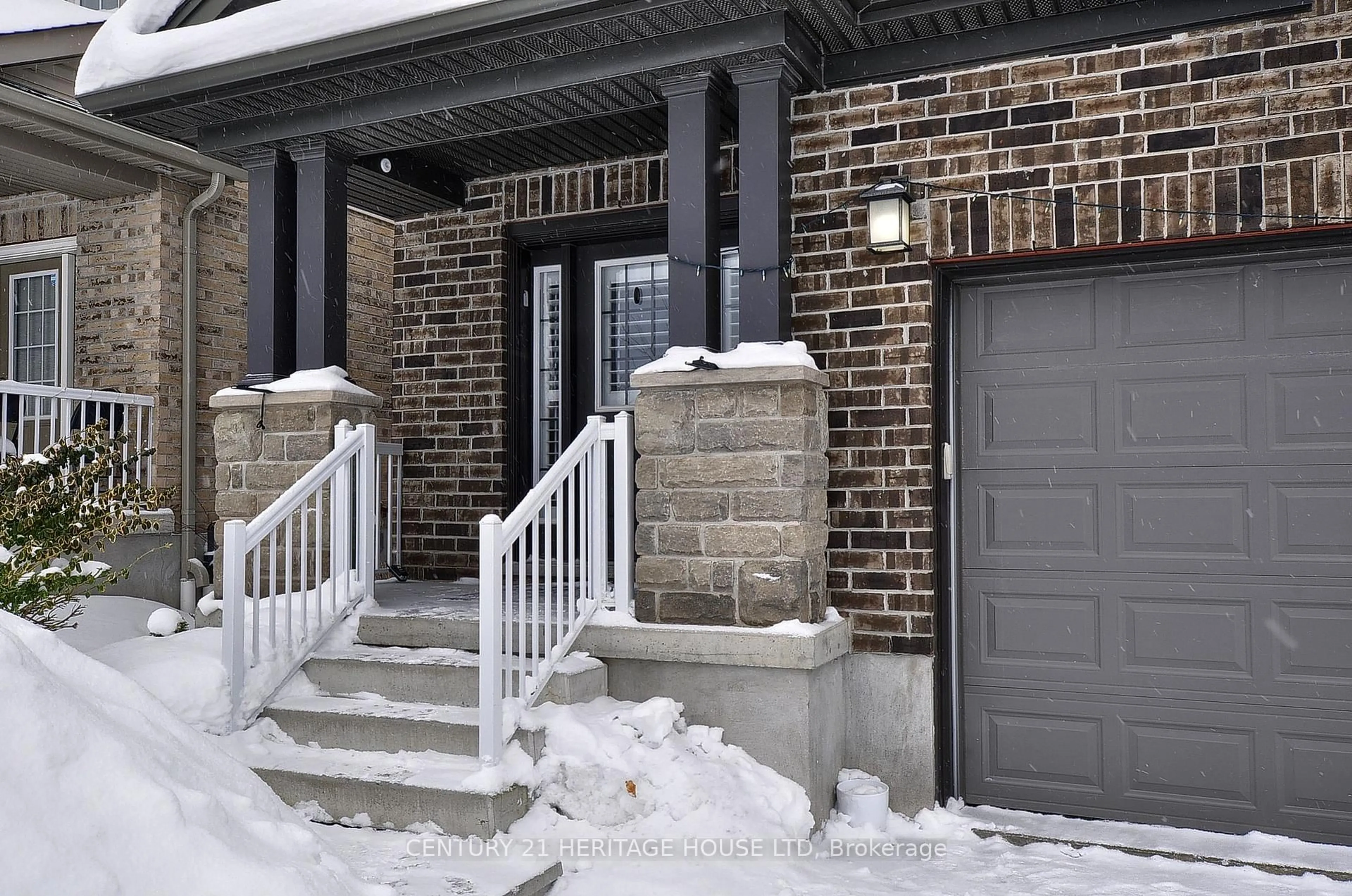 Home with brick exterior material, street for 541 Sundew Dr, Waterloo Ontario N2V 0B8