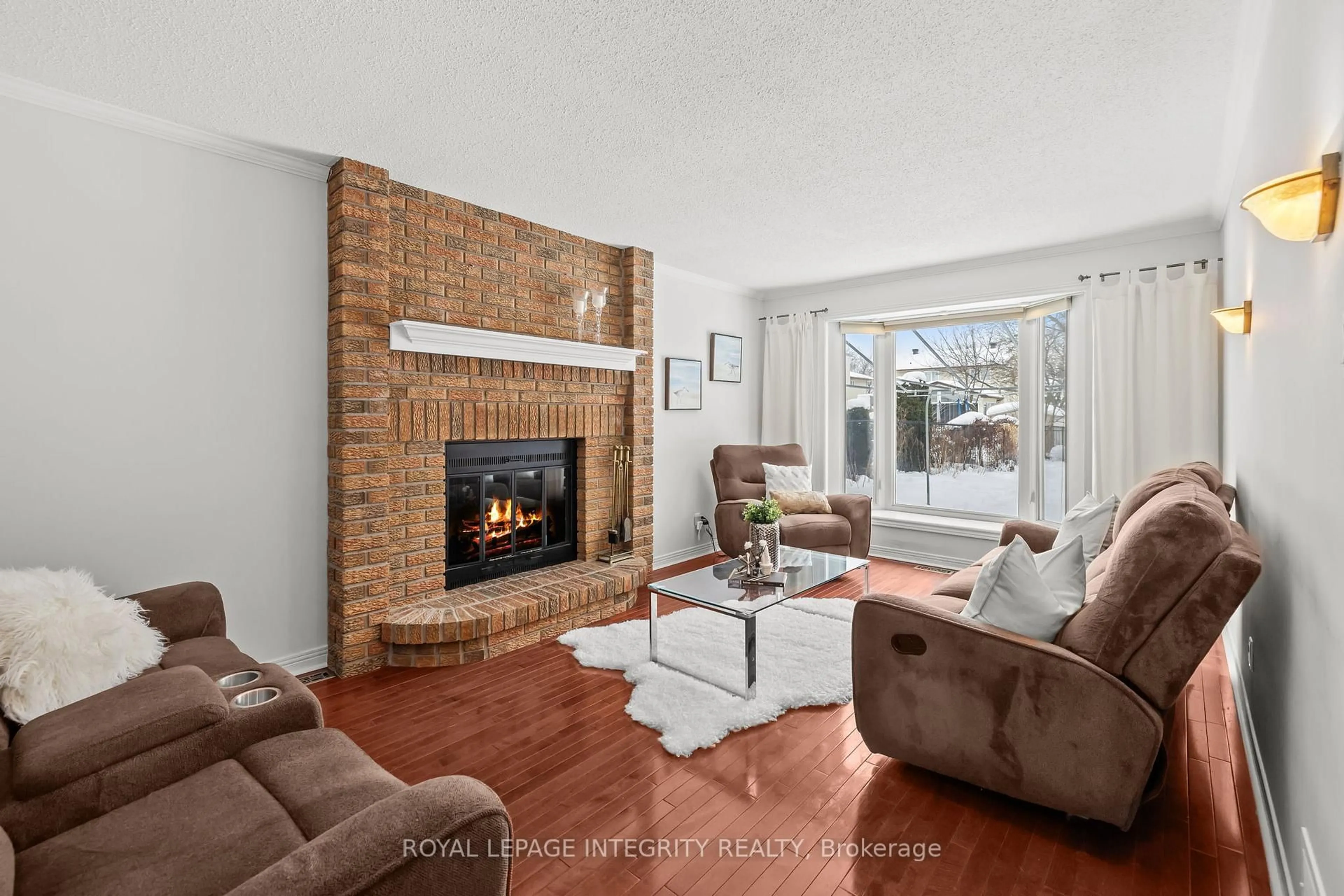 Living room with furniture, ceramic/tile floor for 830 Acadian Gdns, Ottawa Ontario K1C 2V6