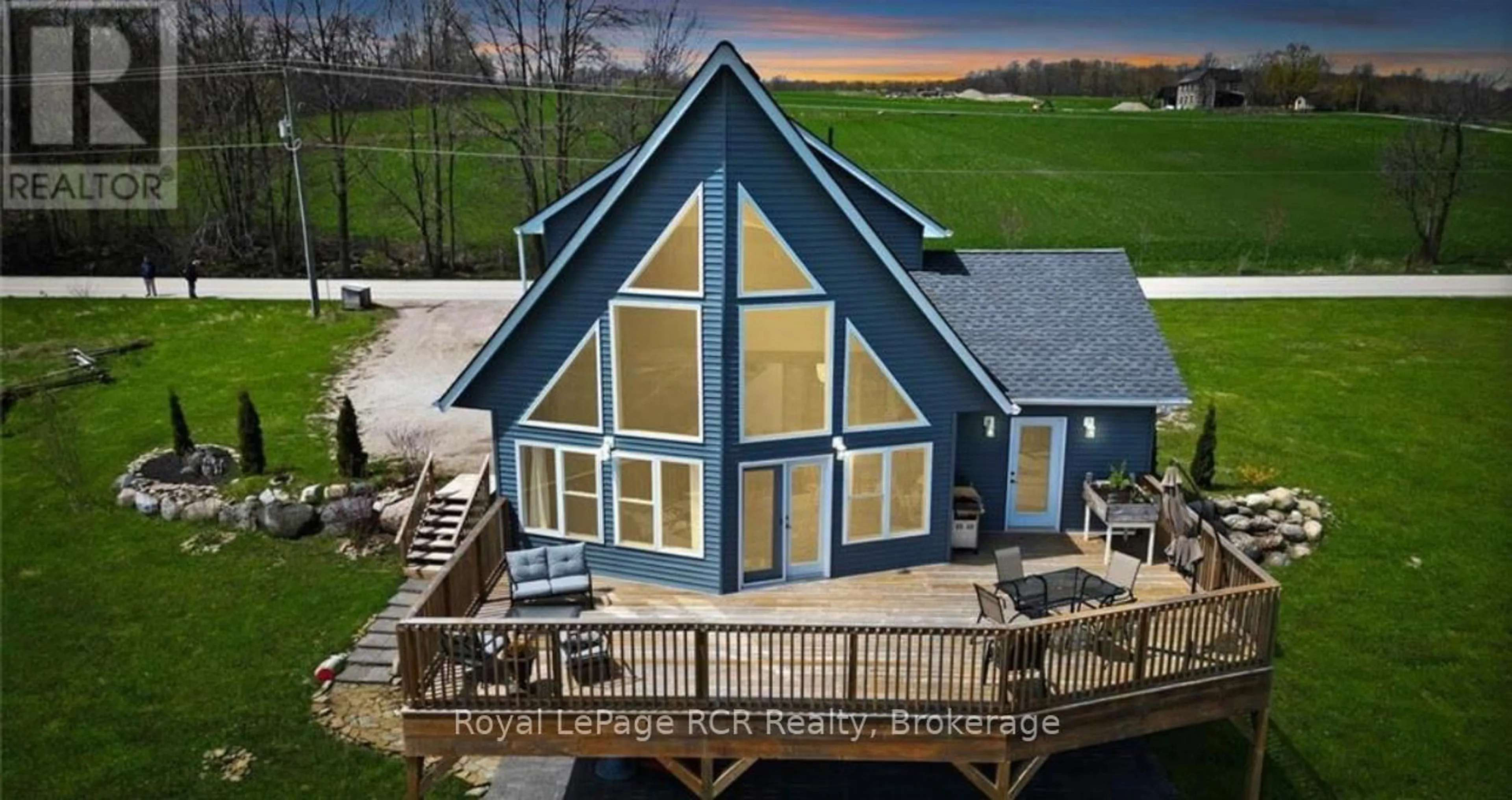 Home with vinyl exterior material, water/lake/river/ocean view for 430099 Sydenham Lakeshore Dr, Meaford Ontario N0H 1B0