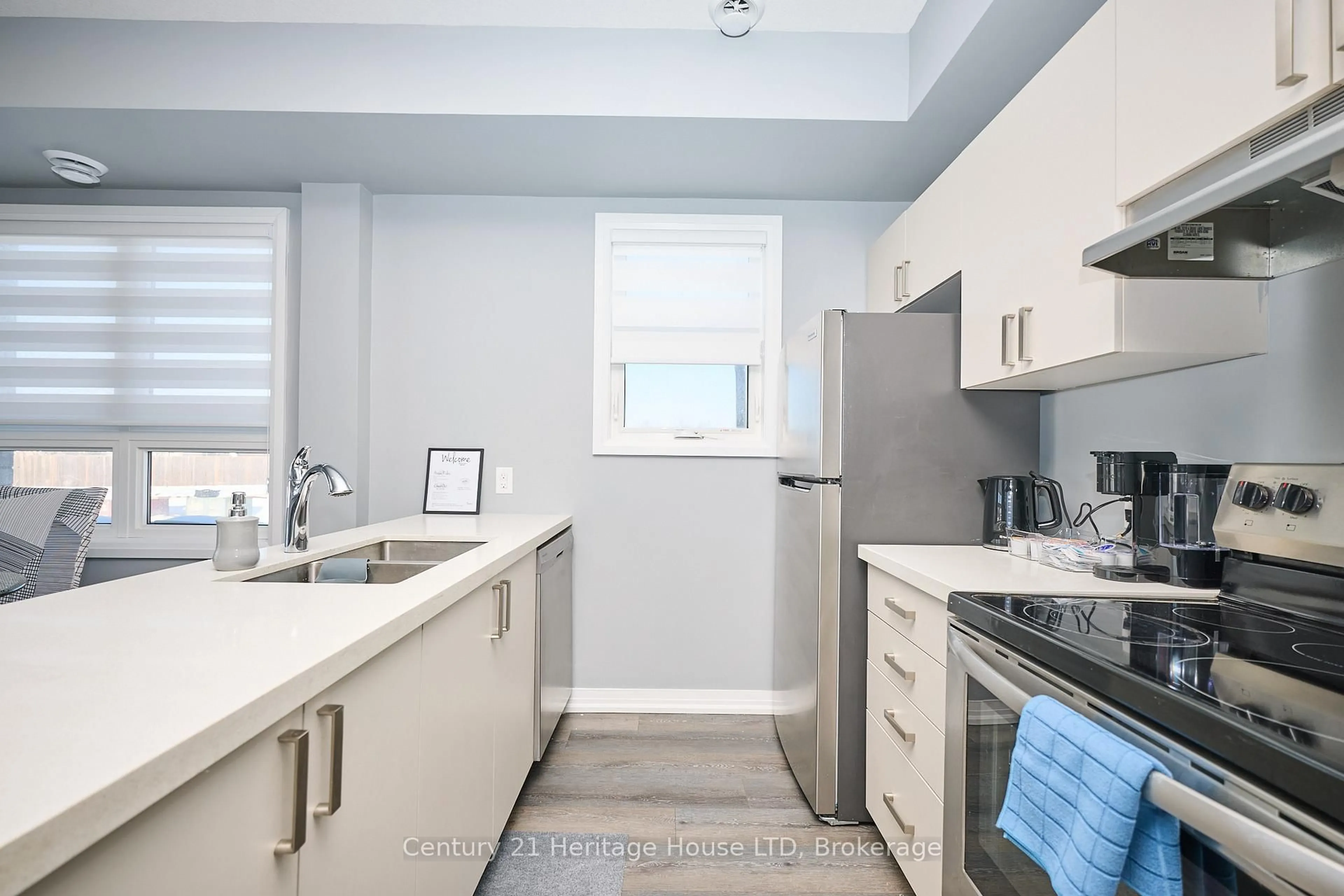 Standard kitchen, ceramic/tile floor for 6705 Cropp St #55, Niagara Falls Ontario L2E 0C1