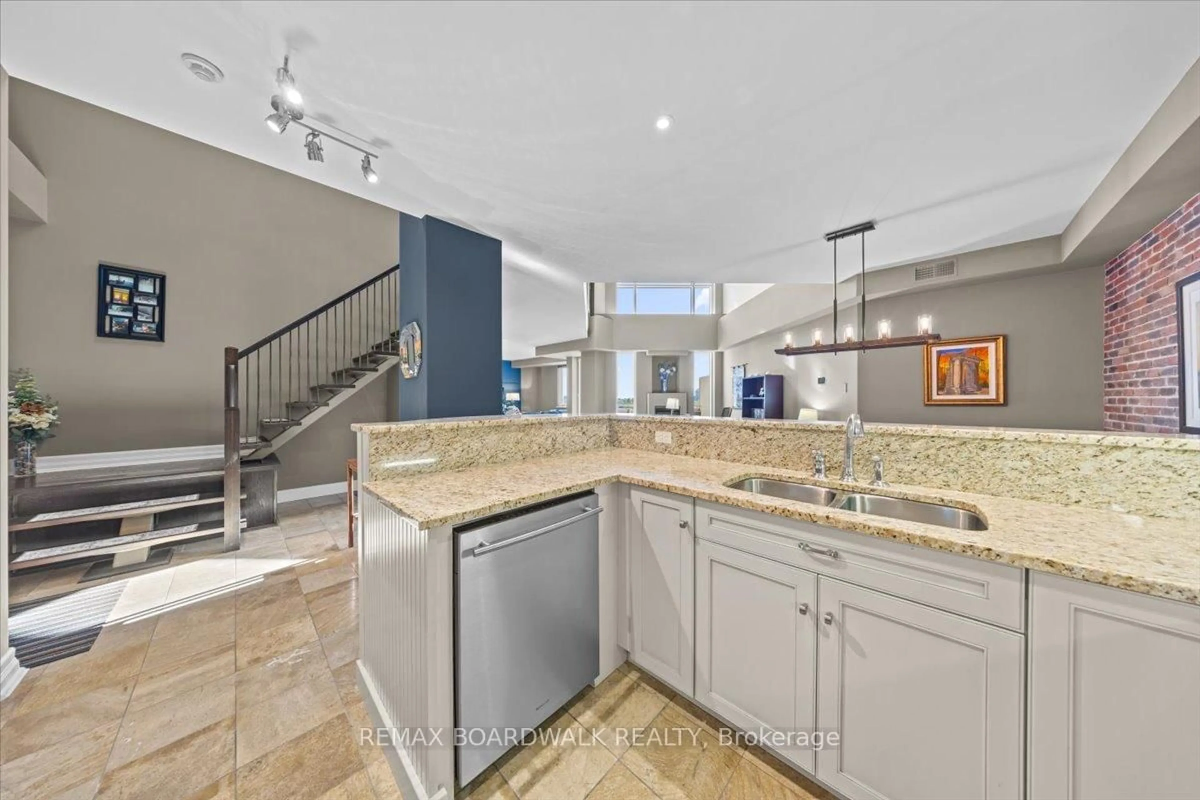 Open concept kitchen, ceramic/tile floor for 320 Mcleod St ##PH804, Ottawa Ontario K2P 1A3