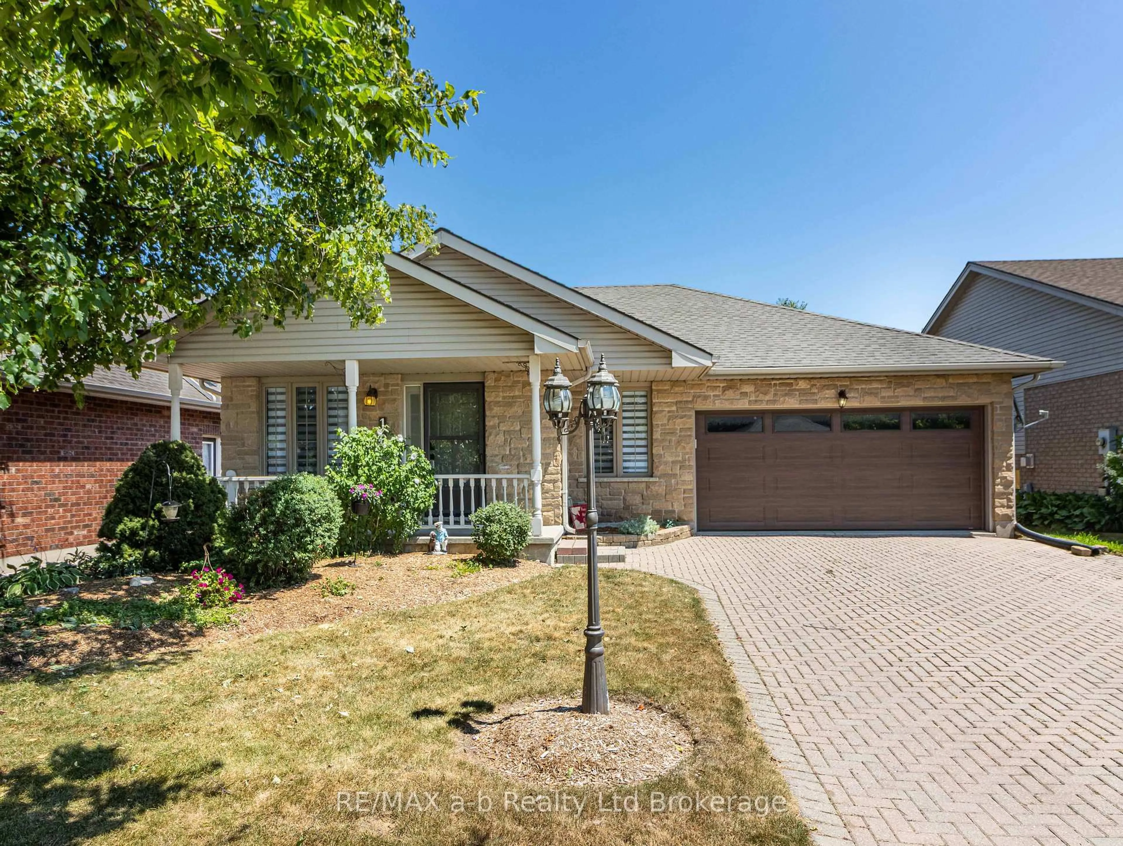 Home with brick exterior material, street for 18 Oriole Cres, Woodstock Ontario N4T 1T1