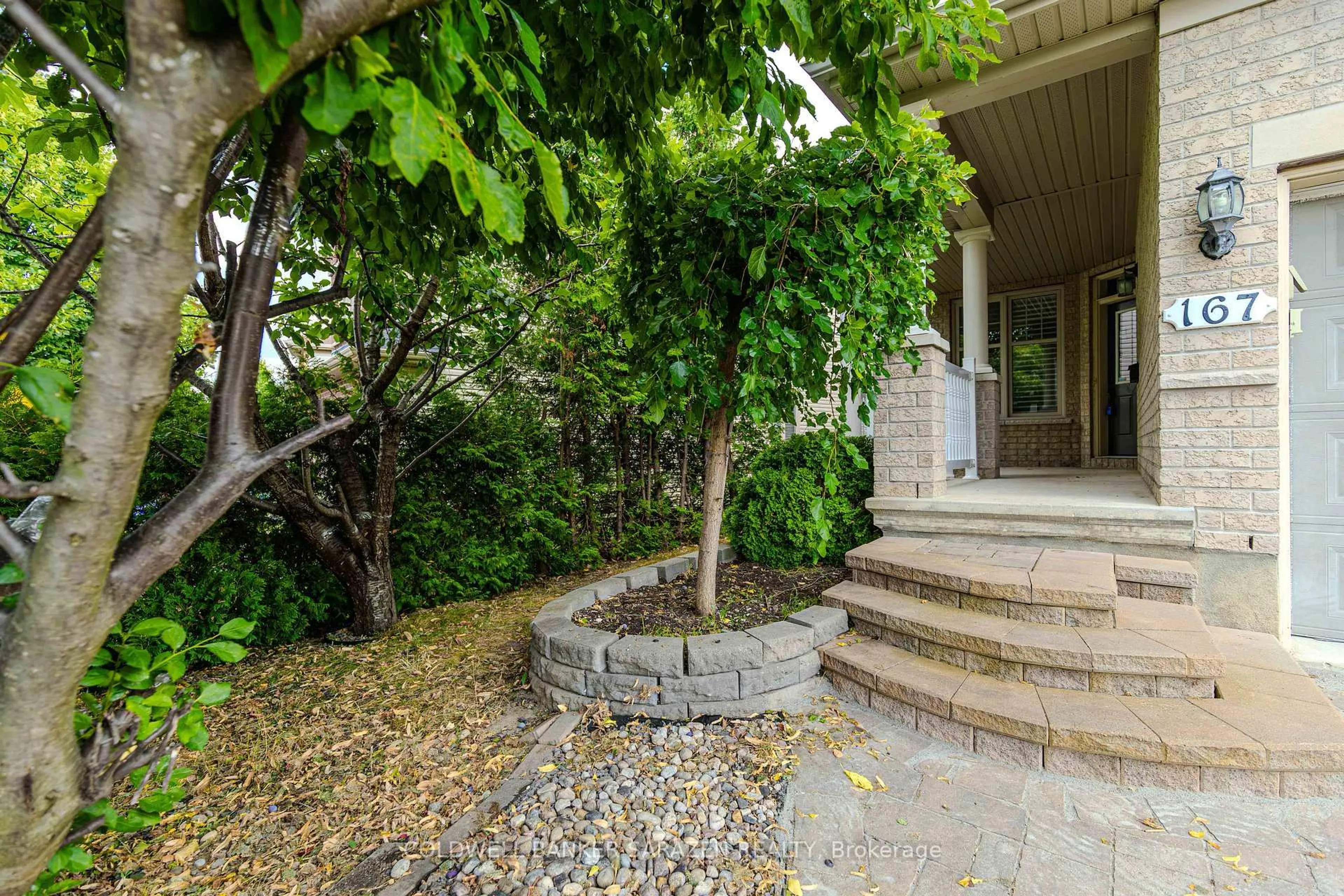 Patio, street for 167 Keyrock Dr, Ottawa Ontario K2T 0A8