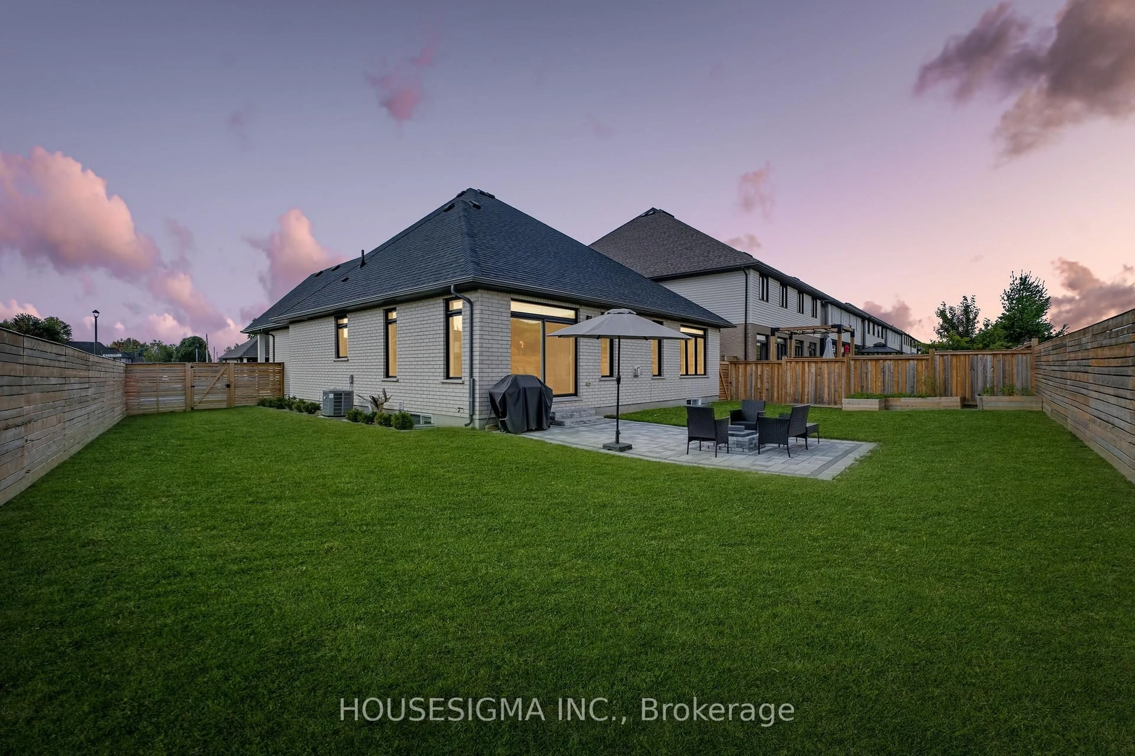 Unknown for 106 Cutting Dr, Centre Wellington Ontario N0B 1S0