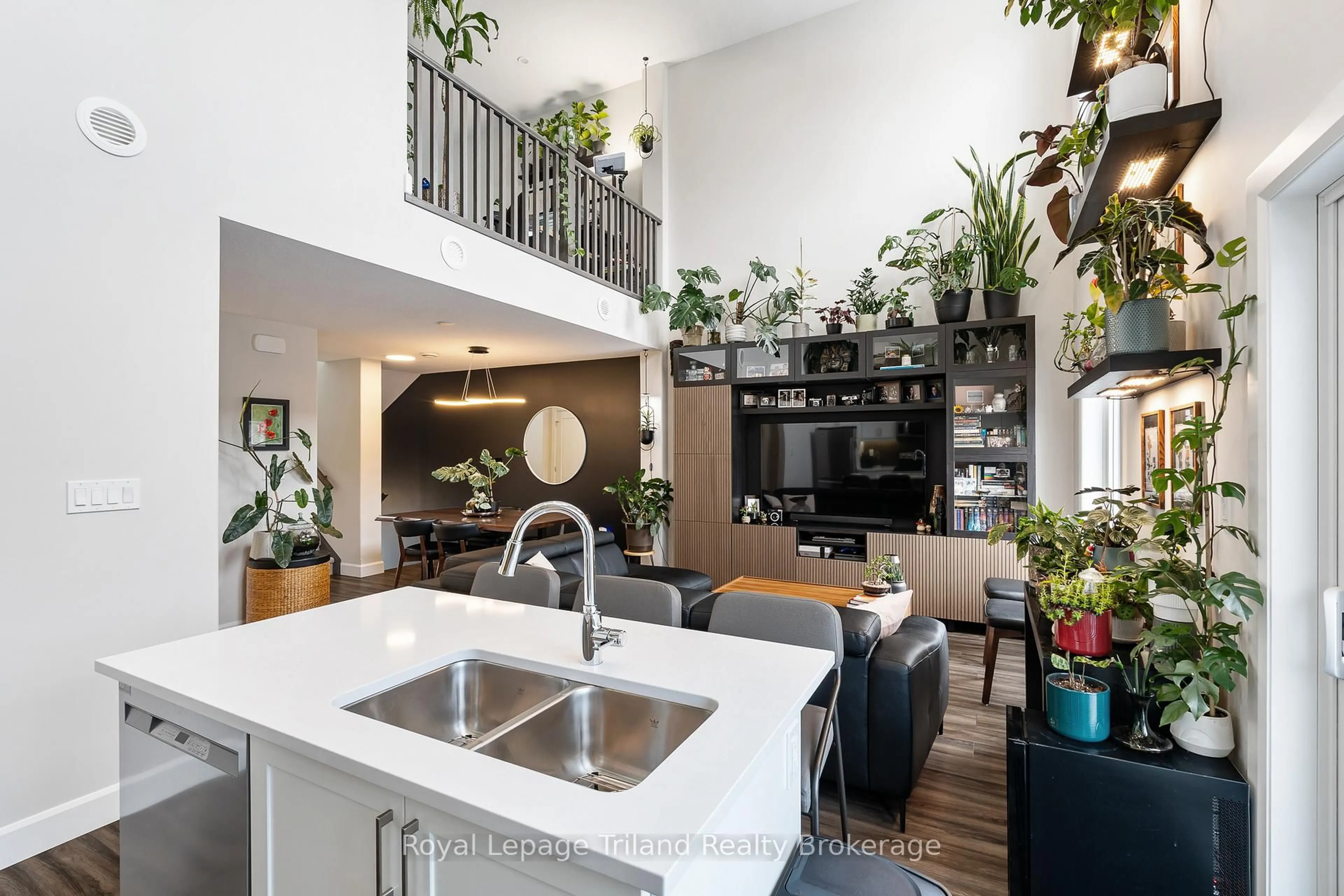 Open concept kitchen, unknown for 3202 VIVIAN LINE 37 Line #14, Stratford Ontario N5A 0K6