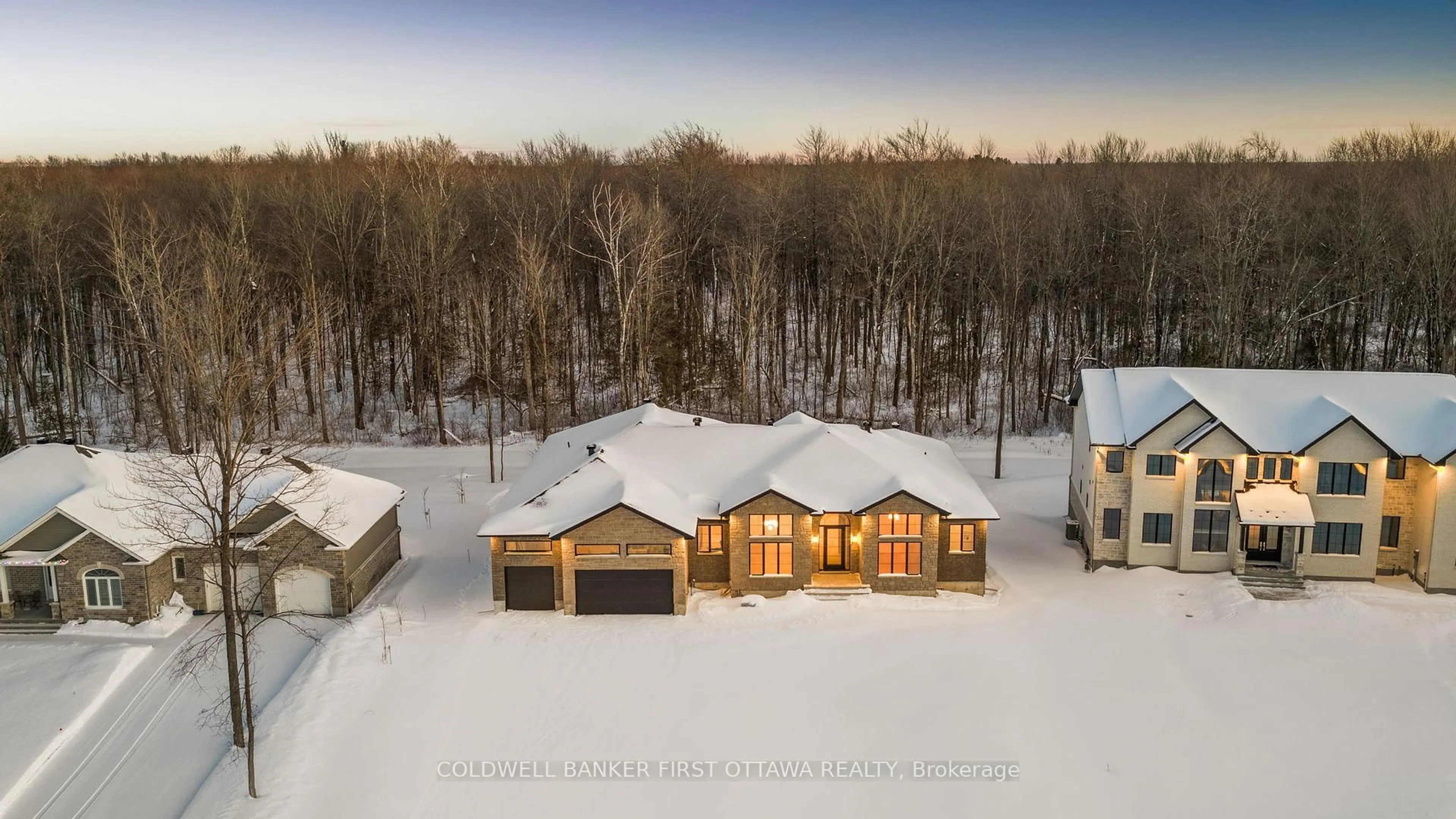 A pic from outside/outdoor area/front of a property/back of a property/a pic from drone, unknown for 571 Shoreway Dr, Greely Ontario K4P 0G3