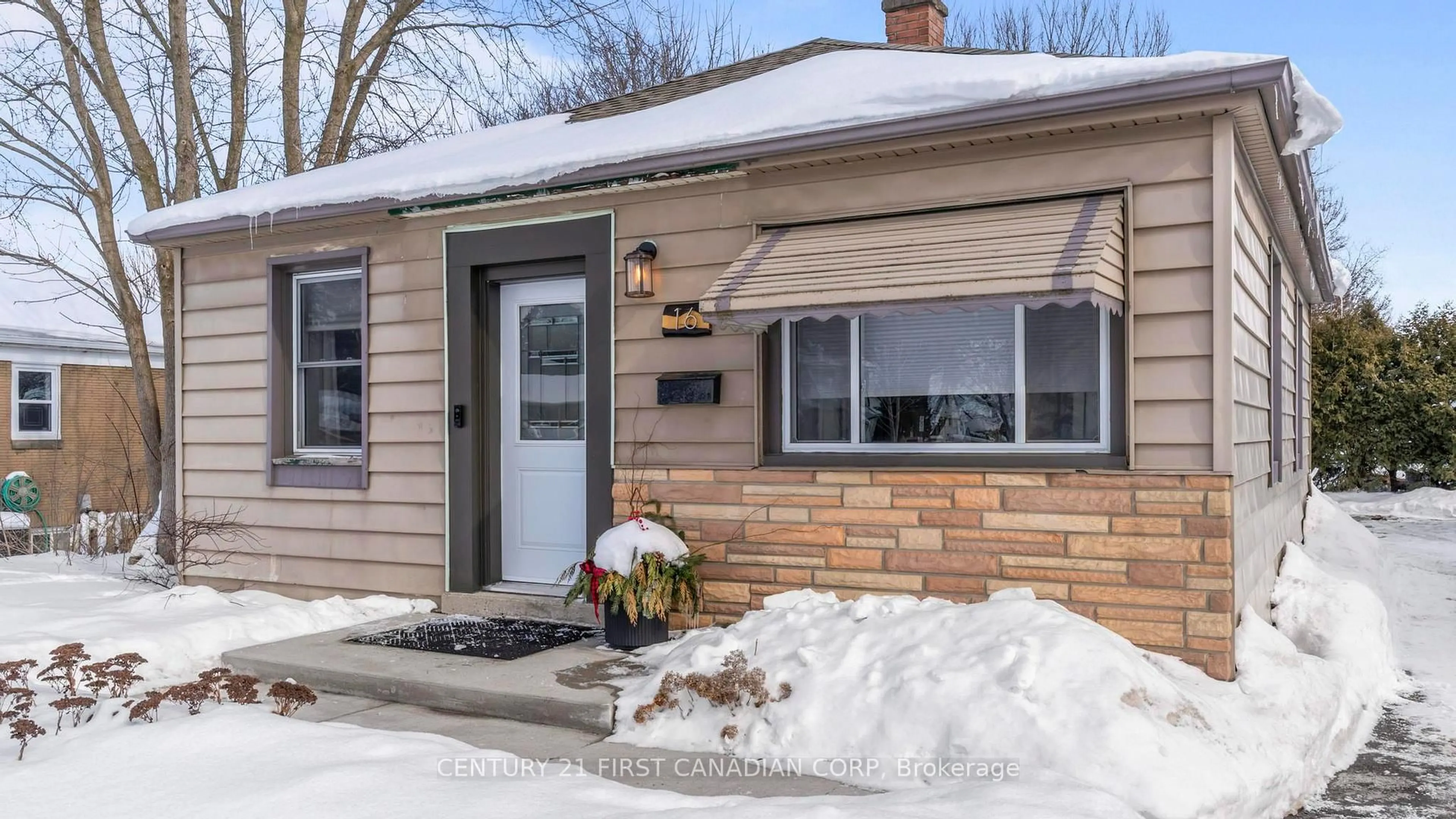 Unknown for 16 Elliott St, London East Ontario N5Y 2E3