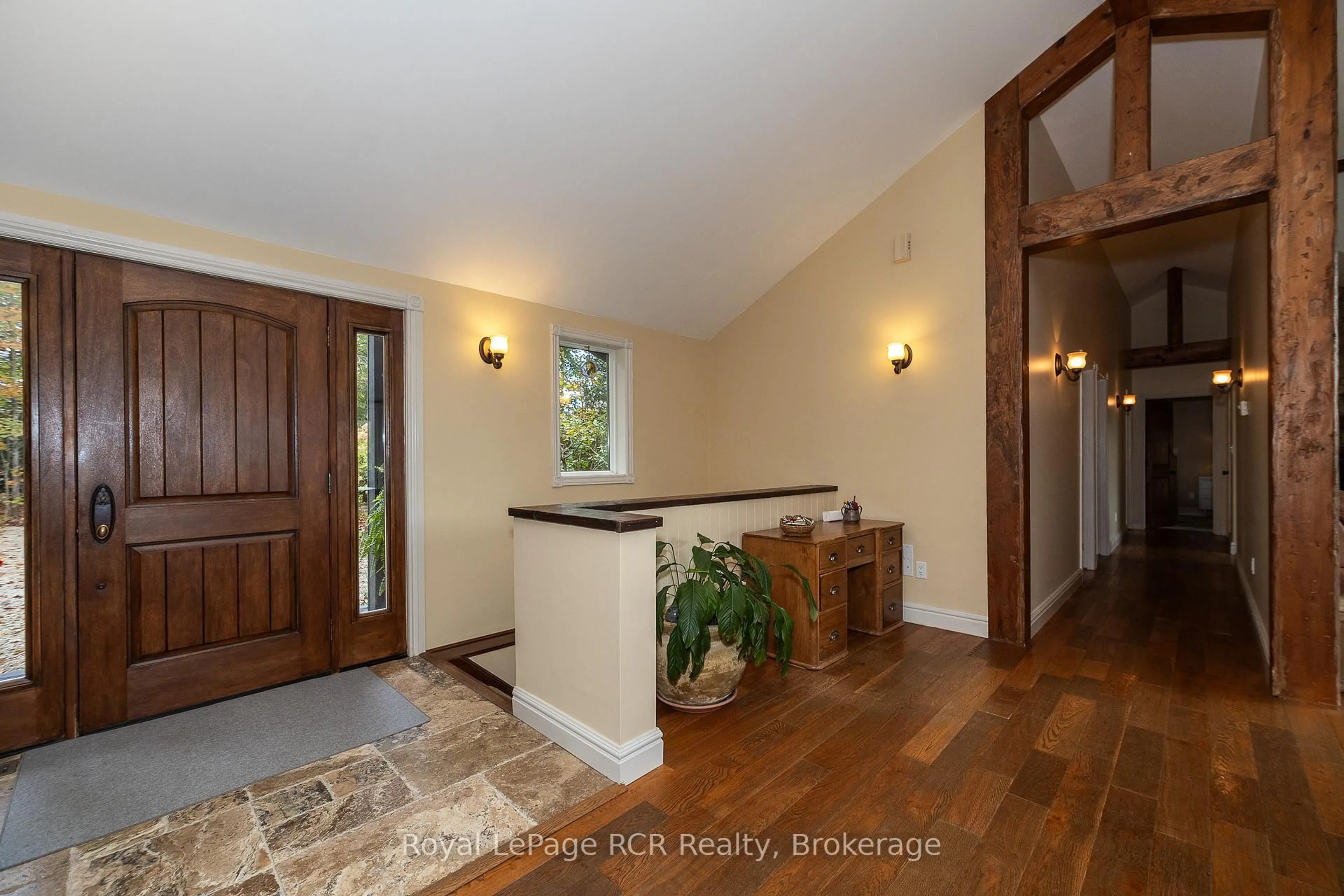 Indoor entryway for 360458 Road 160, Grey Highlands Ontario N0C 1E0