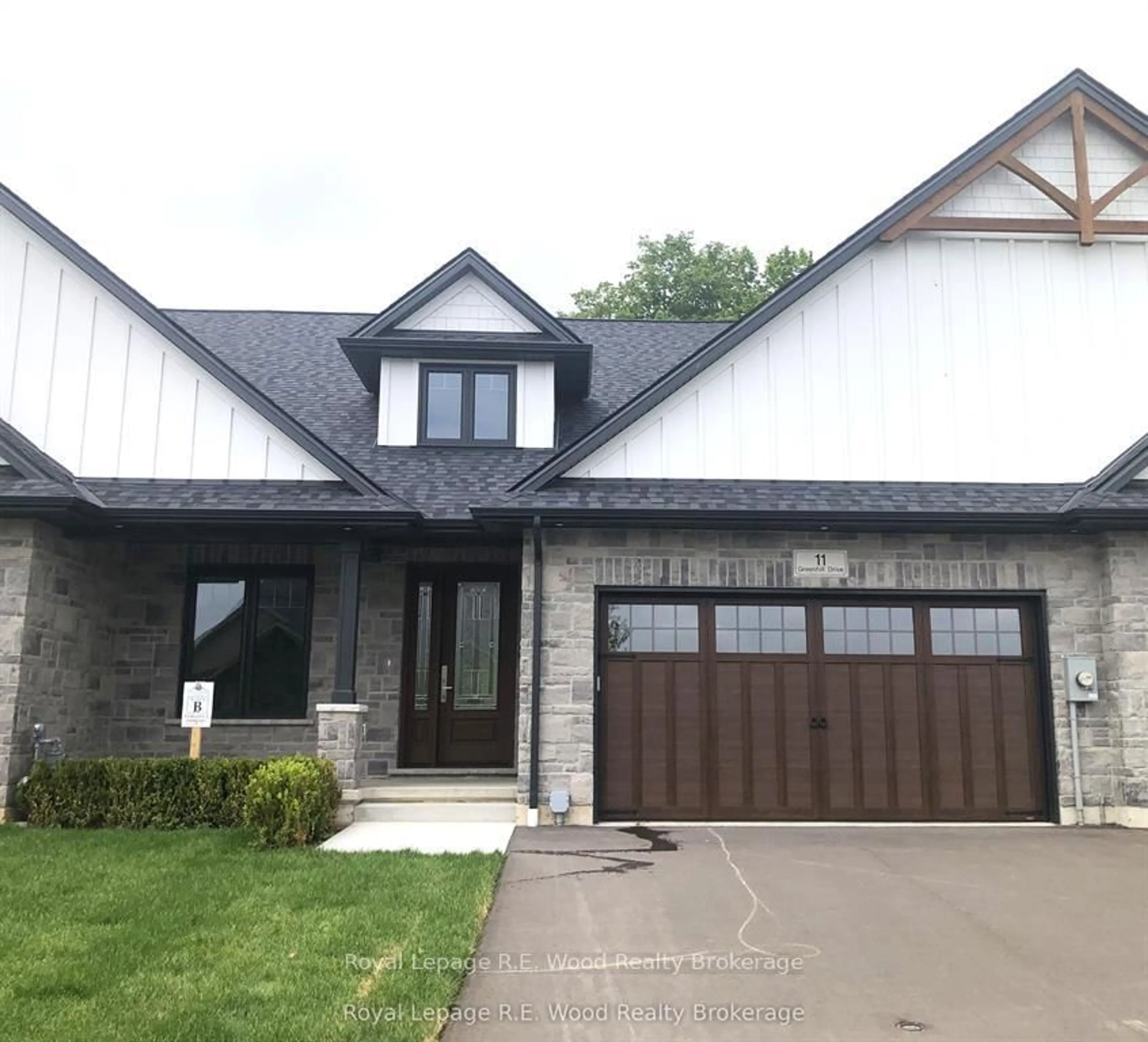 Home with brick exterior material, street for 11 Greenhill Dr, Tillsonburg Ontario N4G 0L4