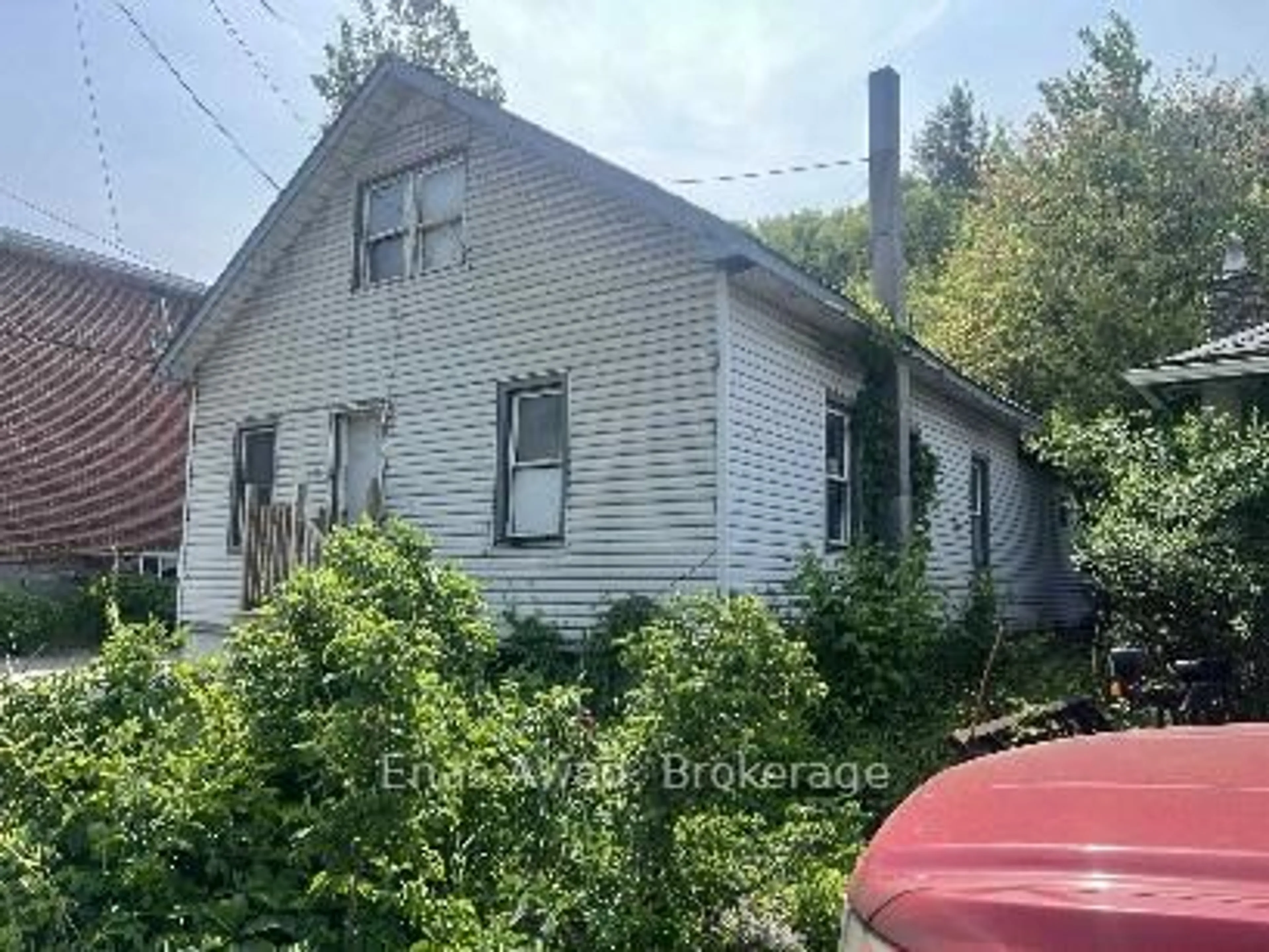 Unknown for 579 Kingsway Way, Greater Sudbury Ontario P3B 2E4