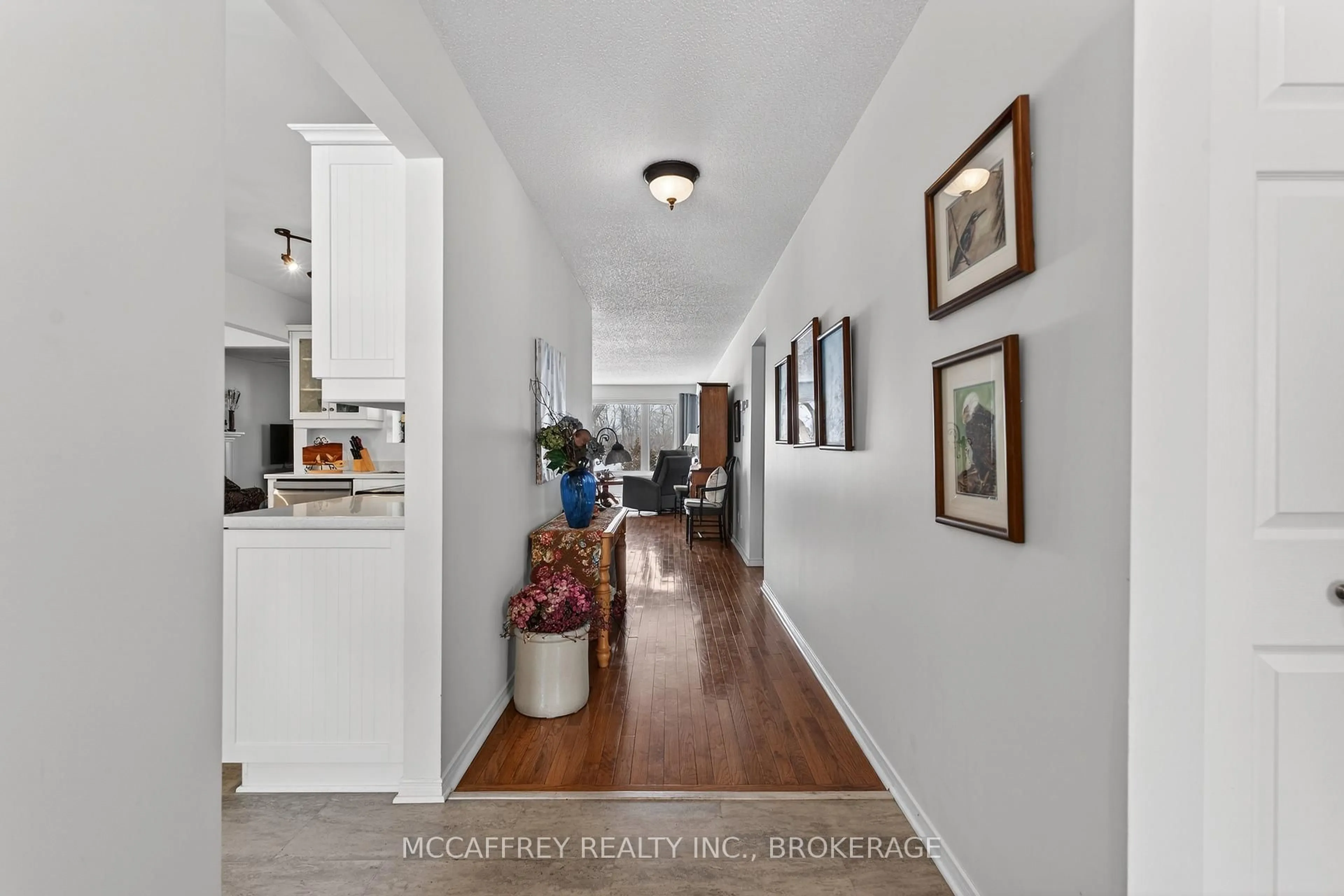 Indoor entryway for 15 Abbey Dawn Dr, Bath Ontario K0H 1G0