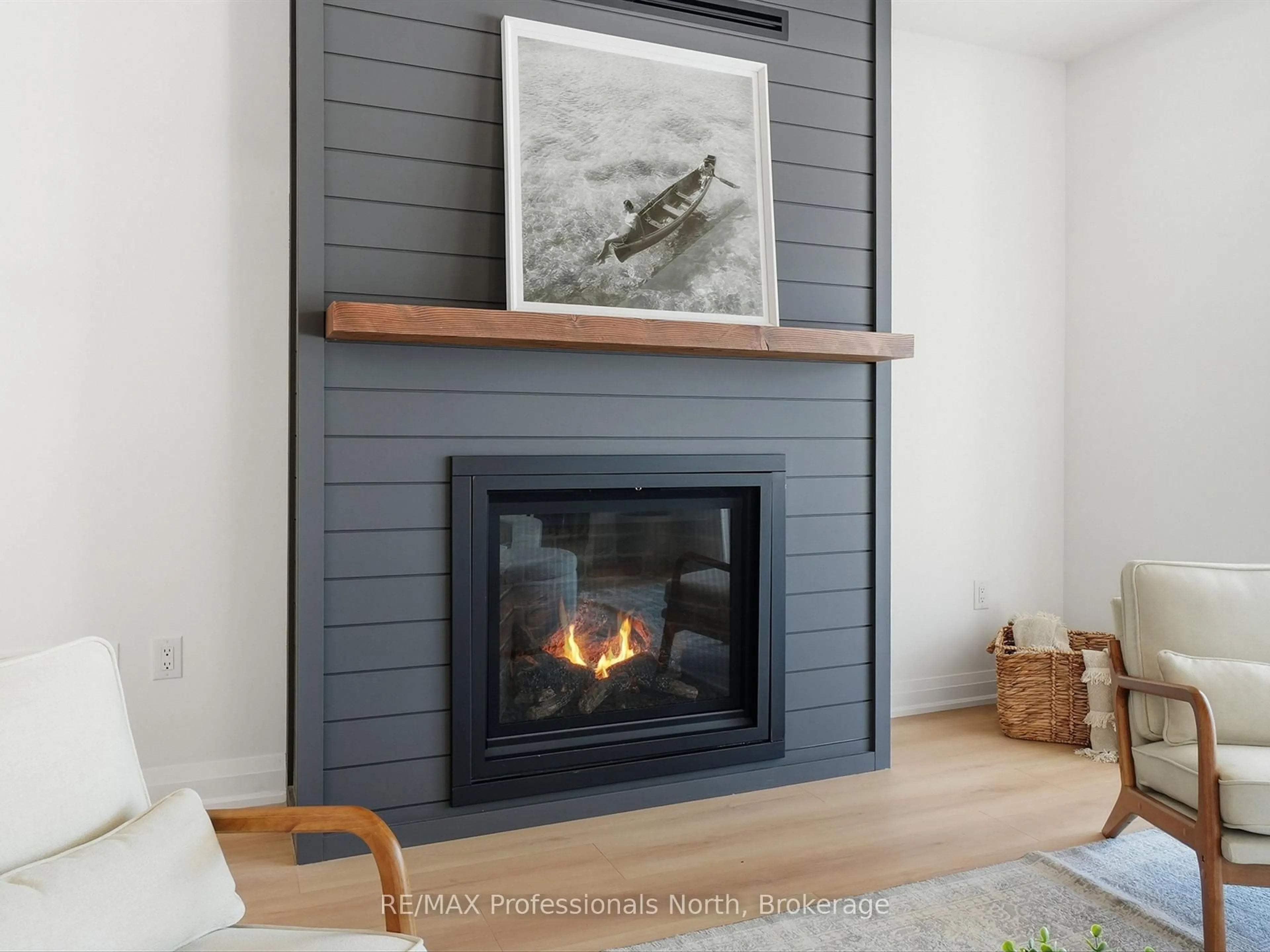 Unknown for 11 Clarkes Lane, Huntsville Ontario P0B 1M0